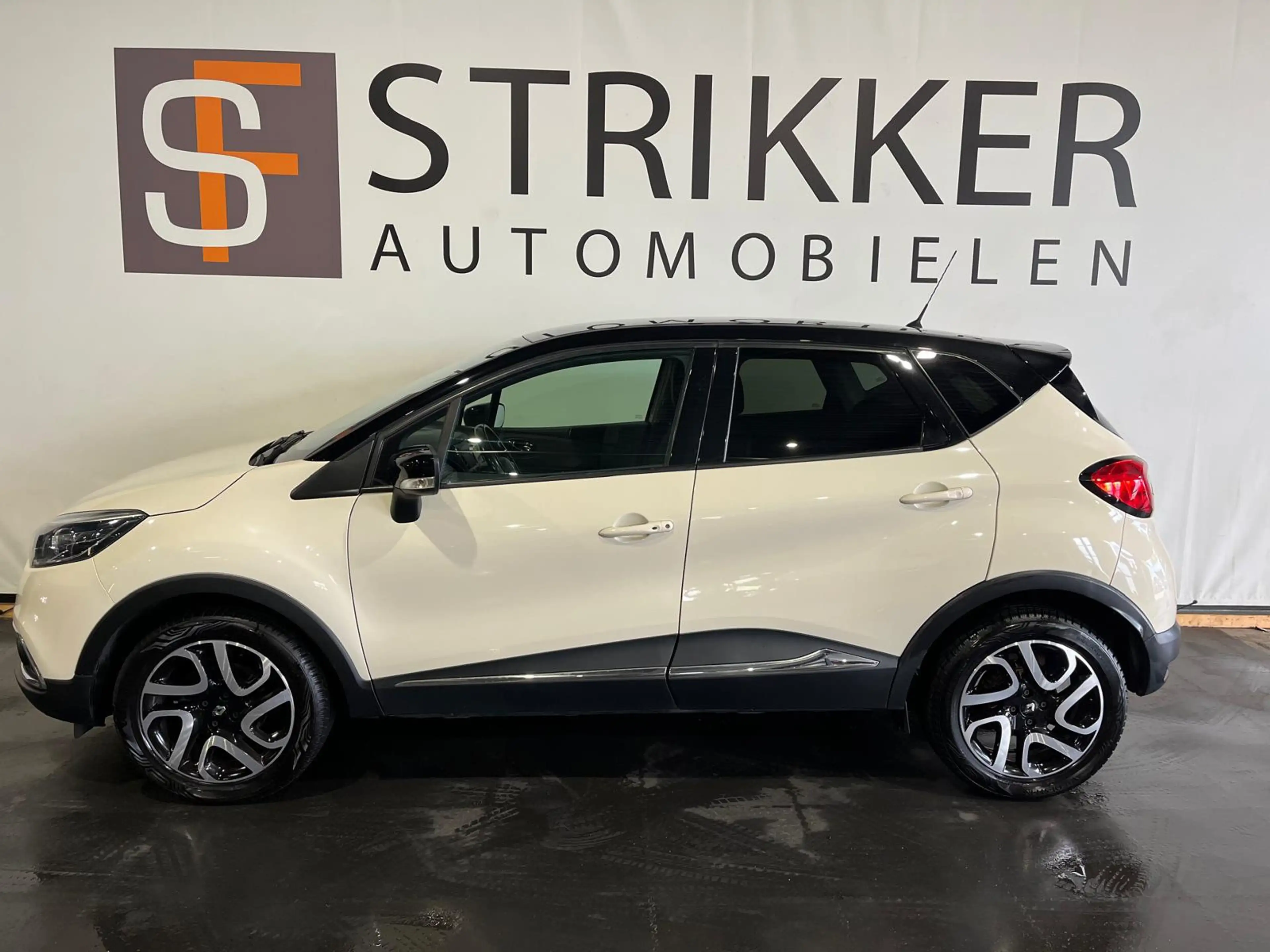 Renault Captur 0.9 TCe Dynamique — photo 7