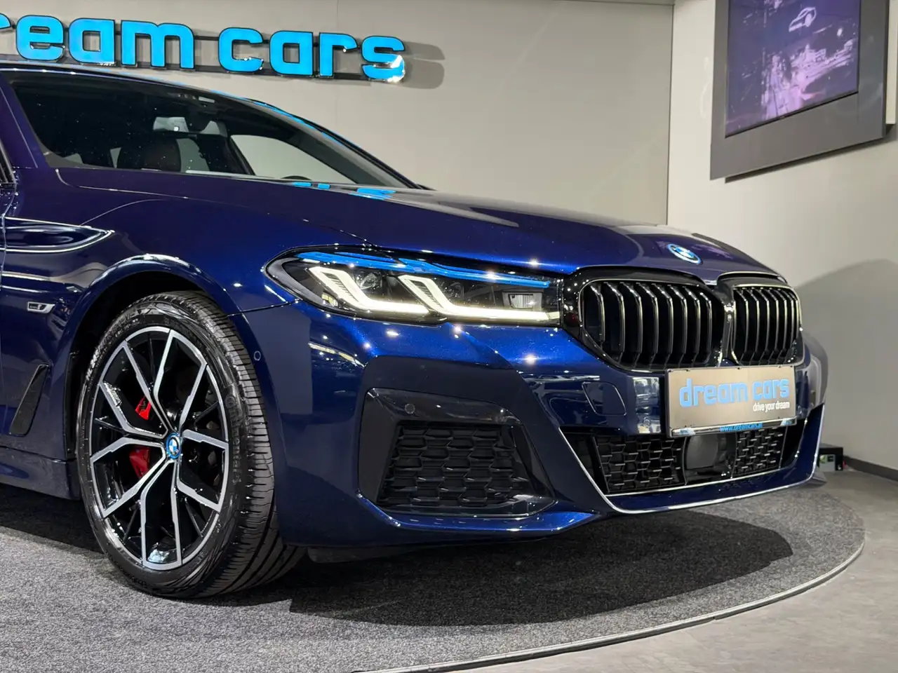 BMW 530 e xDrive Touring Aut. / M PAKET / FACELIFT / SHAD Bild 6