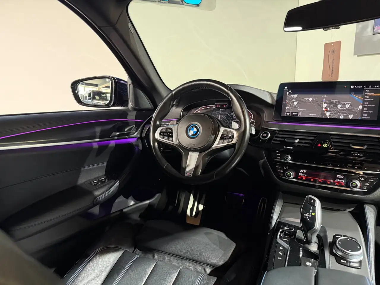 BMW 530 e xDrive Touring Aut. / M PAKET / FACELIFT / SHAD Bild 25
