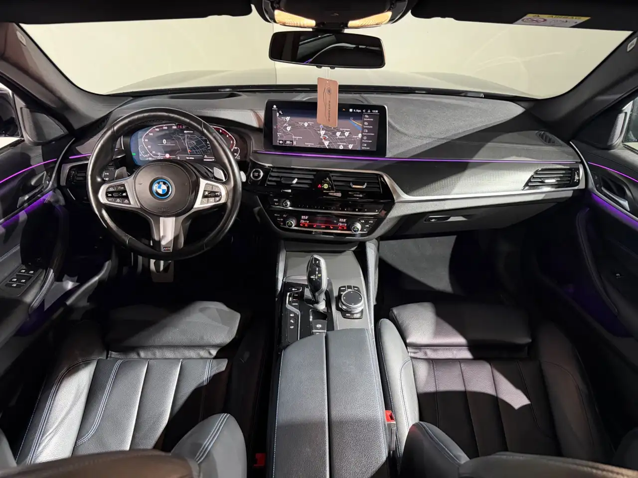 BMW 530 e xDrive Touring Aut. / M PAKET / FACELIFT / SHAD Bild 23