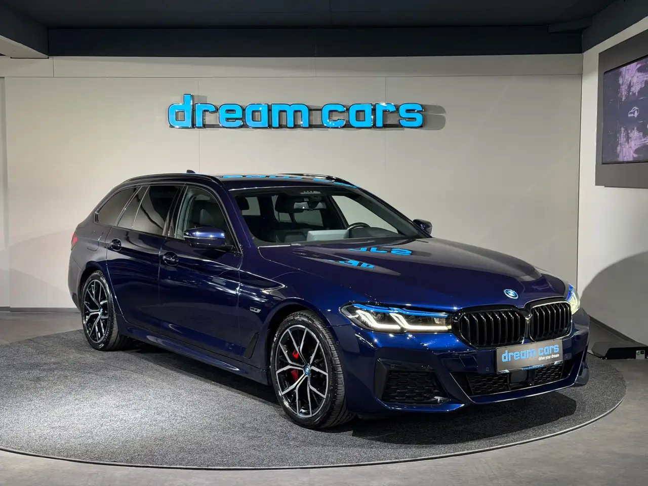 BMW 530 e xDrive Touring Aut. / M PAKET / FACELIFT / SHAD Bild 9