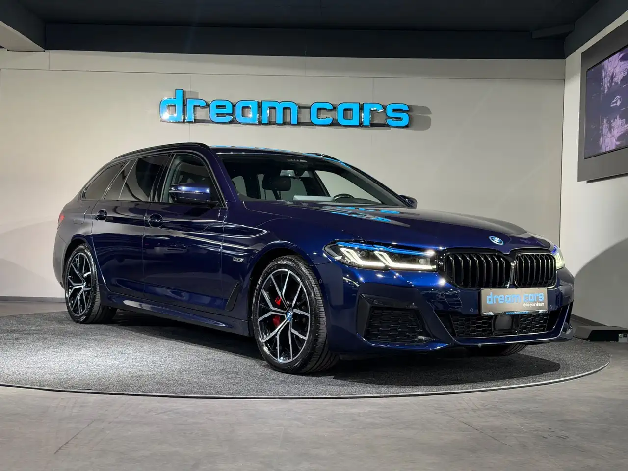 BMW 530 e xDrive Touring Aut. / M PAKET / FACELIFT / SHAD Bild 4