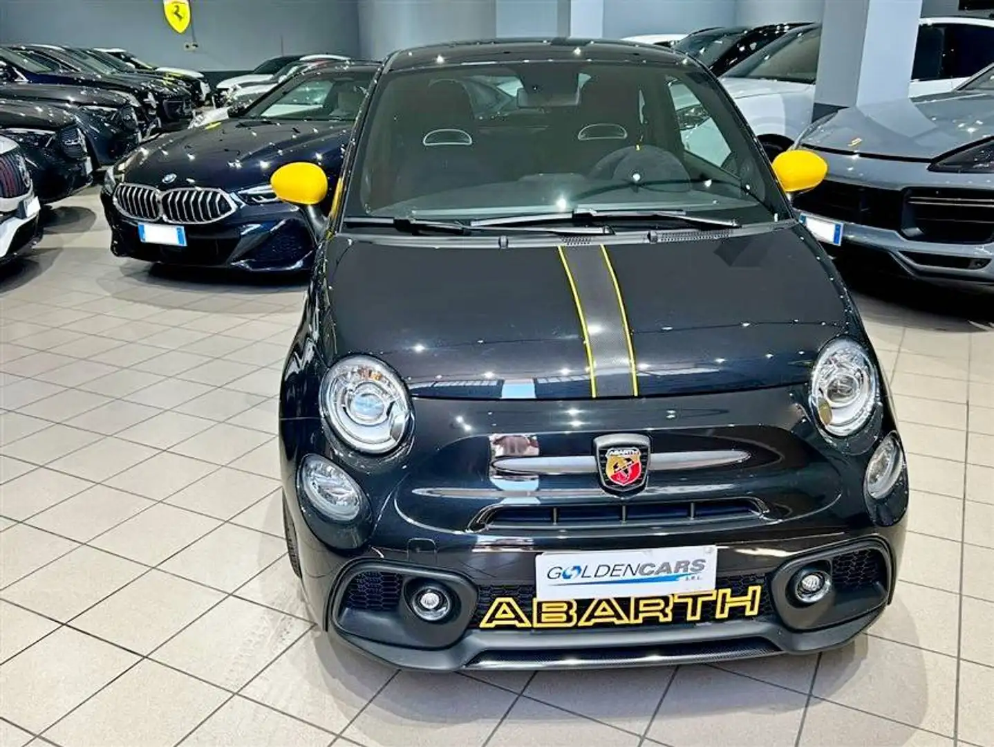 Abarth 695C 1.4 t-jet Competizione 180cv Schwarz - 2
