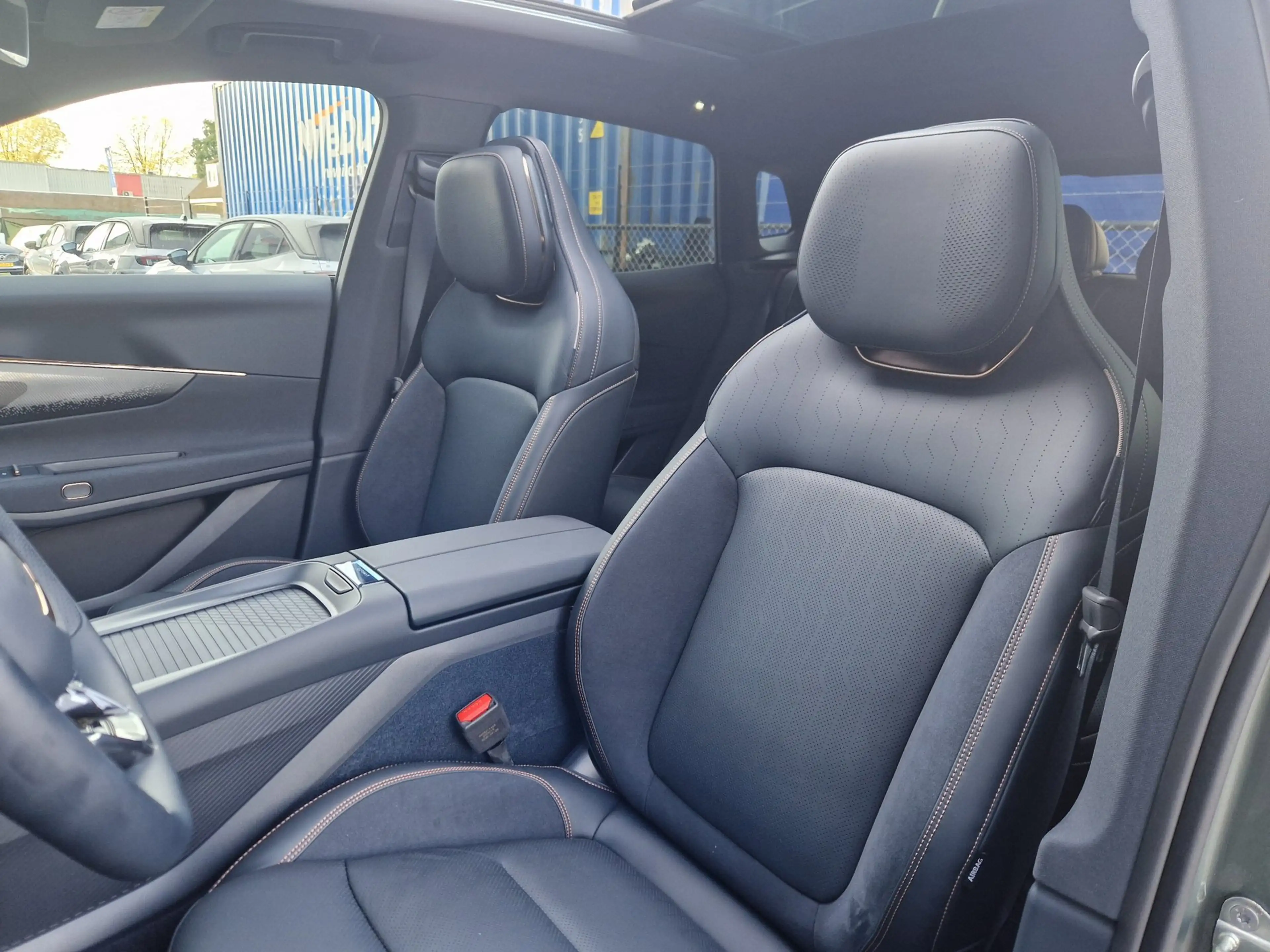 Lynk & Co 08 1.5 PHEV More /200 km WLTP /Direct beschikbaar — photo 9