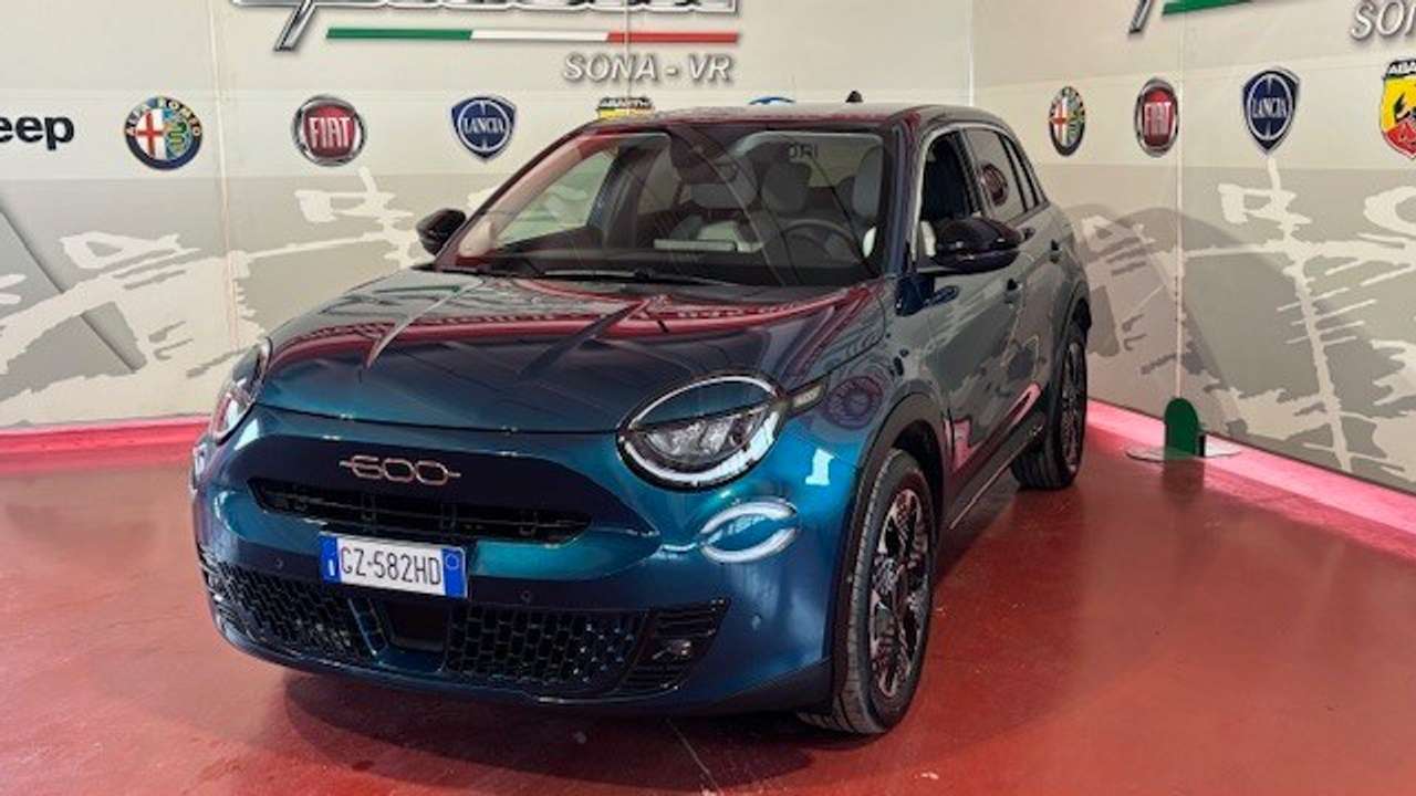 Fiat 600 600 Hybrid 110 CV DCT MHEV La Prima
