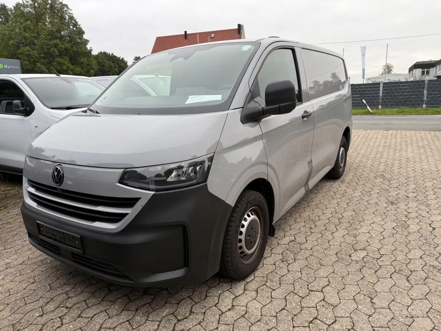 Volkswagen T7 Transporter AHK CarPlay 2.0 TDI 110KW Grau - 2
