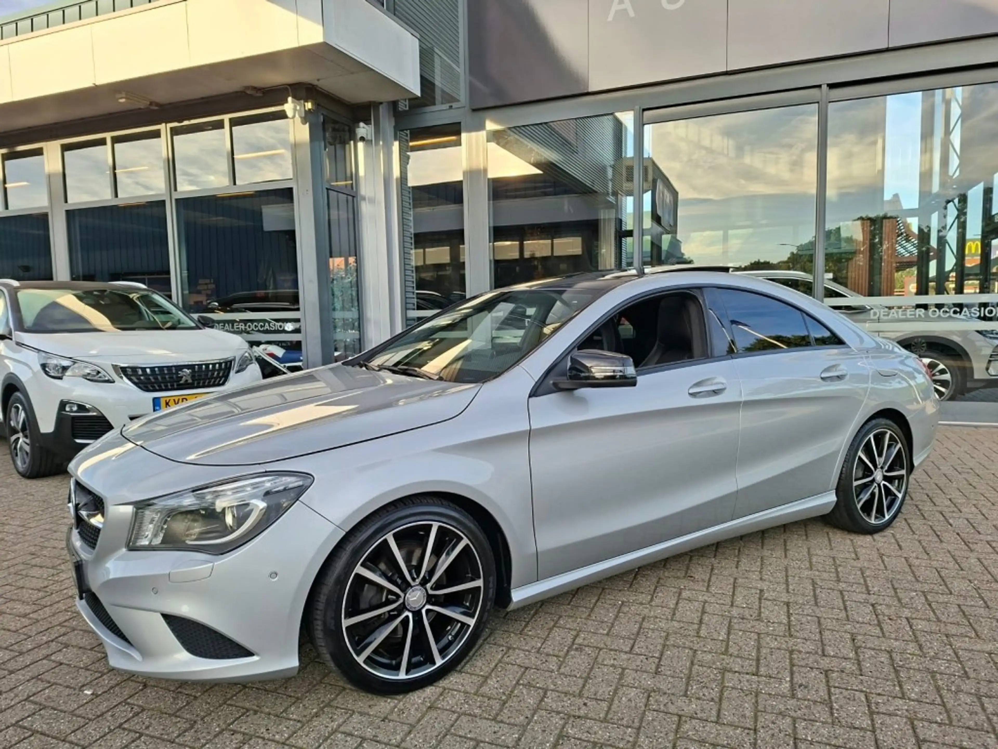 Mercedes-Benz CLA 180 180 AMBITION AUTOMAAT NAVI PANORAMADAK PDC LMV — photo 14