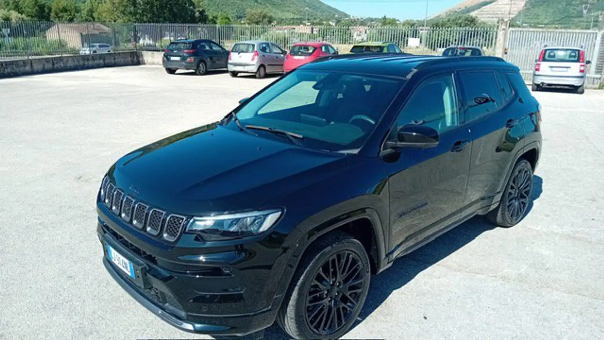 Jeep Compass 1.3 T4 240CV PHEV AT6 4xe S Zwart - 2