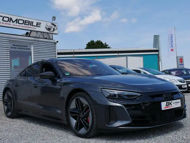 Audi RS e-tron GT Kamera Massage Nachtkamera Alcantara LED