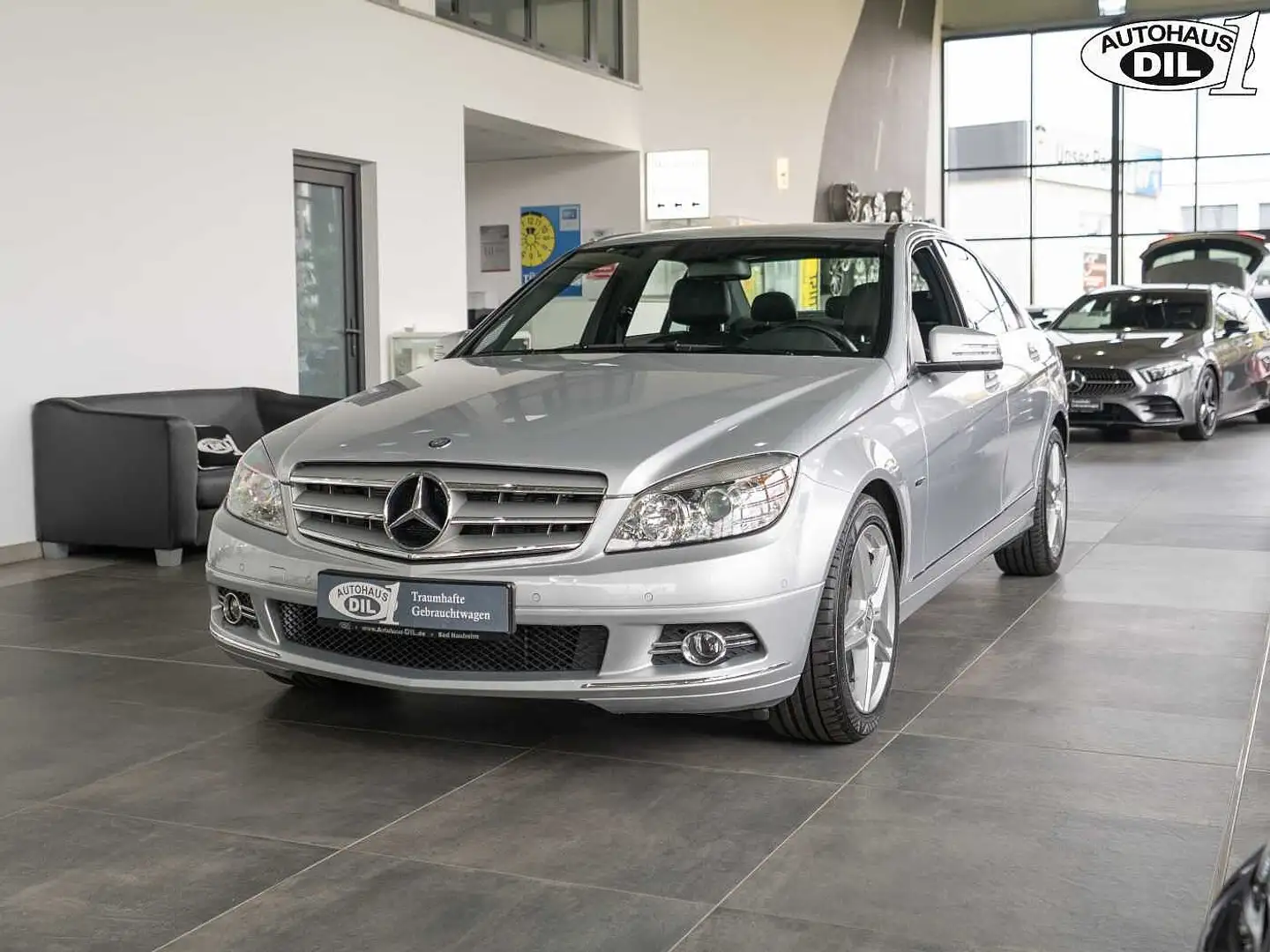 Mercedes-Benz C 300 4Matic *Avantgarde* Leder* V6 *7-Gang* Zilver - 2