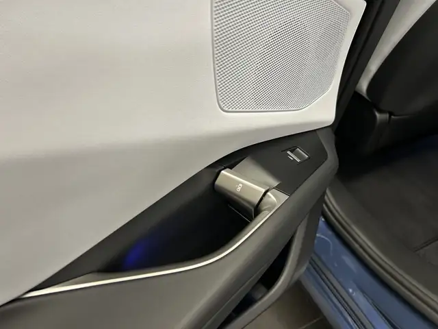 BMW Ix3 view 14