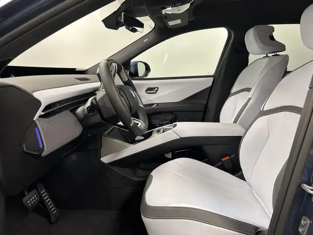 BMW Ix3 view 4