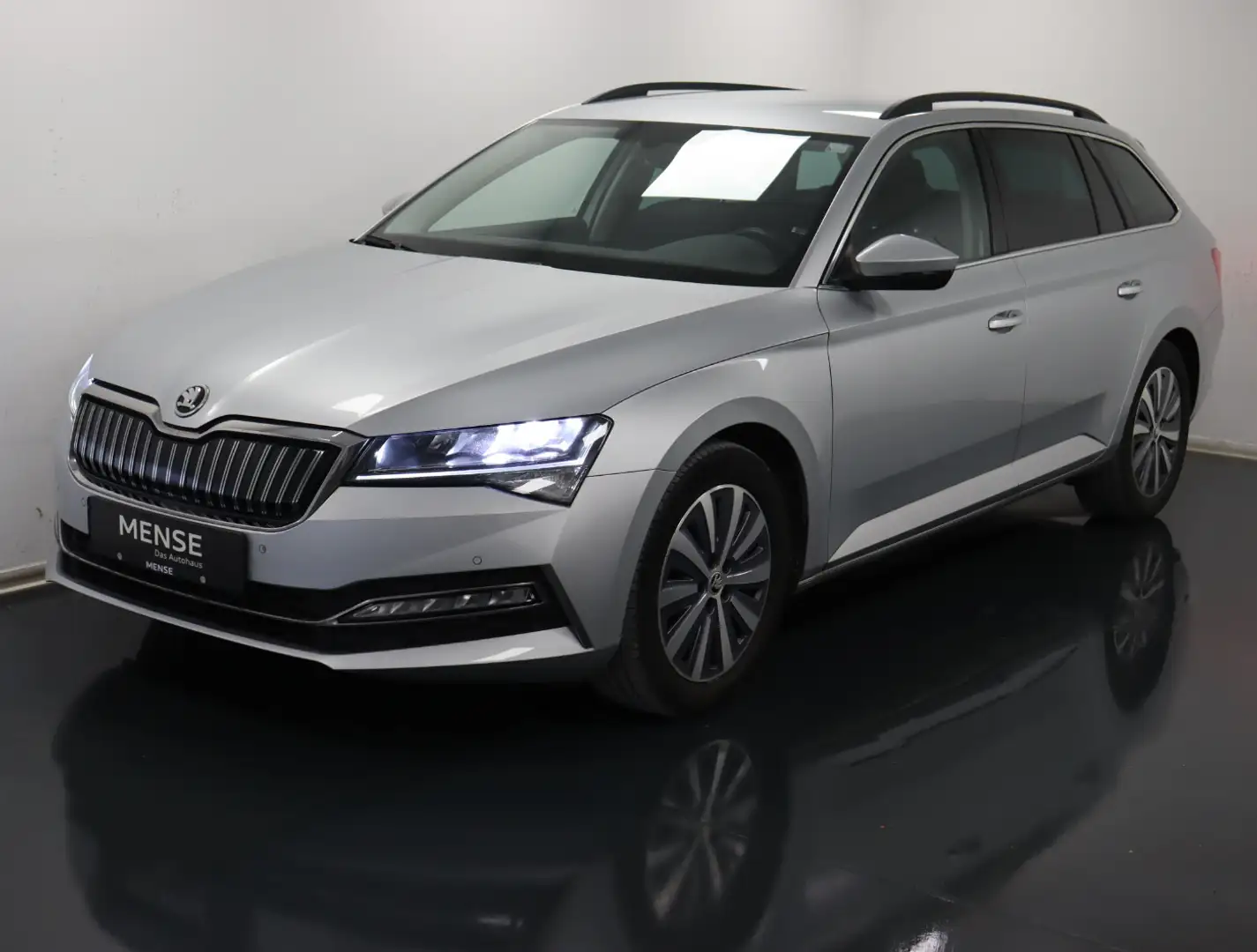 Skoda Superb Combi 1.4 TSI iV Ambition |LM Silber - 2