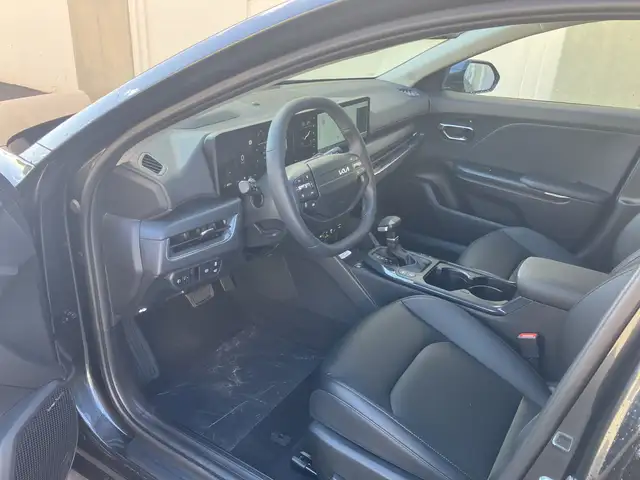 Kia K4 view 12