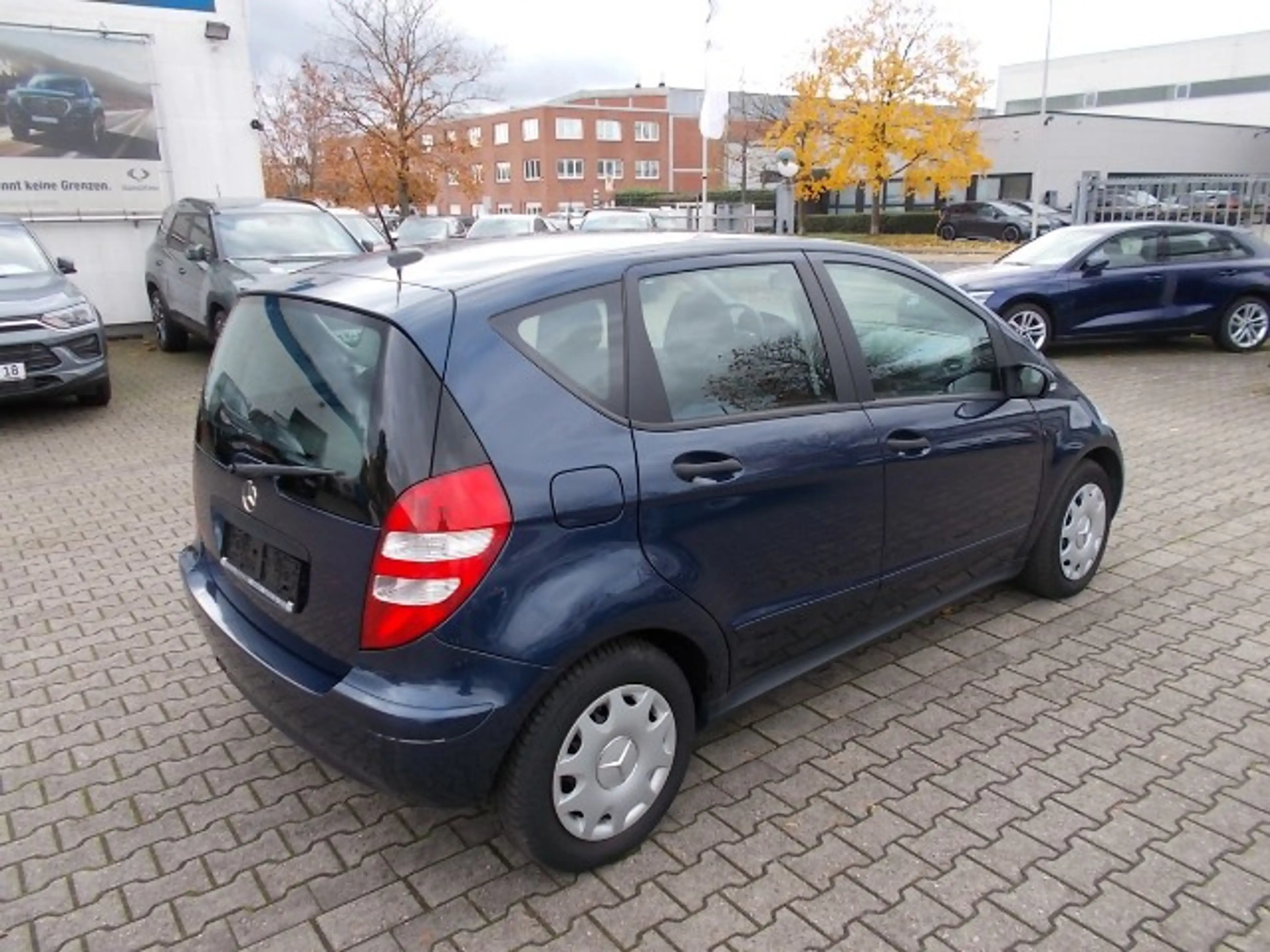Mercedes-Benz A 150 Xenon, PDC, Sitzheiz., Allwetterreifen — photo 5
