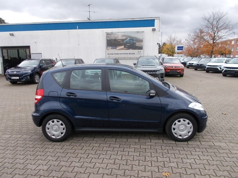 Mercedes-Benz A 150 Xenon, PDC, Sitzheiz., Allwetterreifen — photo 4