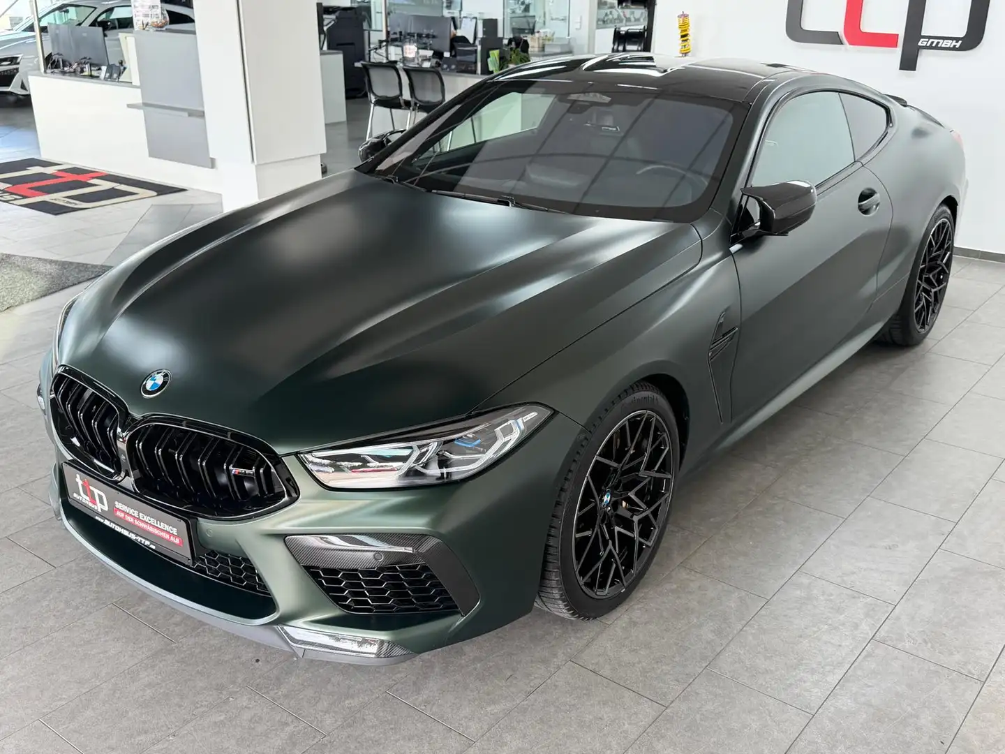 BMW M8 Coupe Competition KERAMIK Ext.CARBON B&W 360° Vert - 2