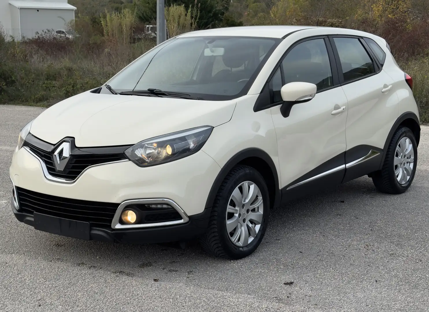 Renault Captur 1.5dci 90cv pronta all immatricolazione-neopat. Beige - 2