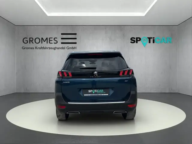 Peugeot 5008 view 4