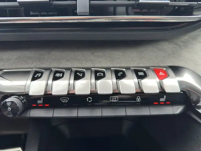 Peugeot 5008 view 16