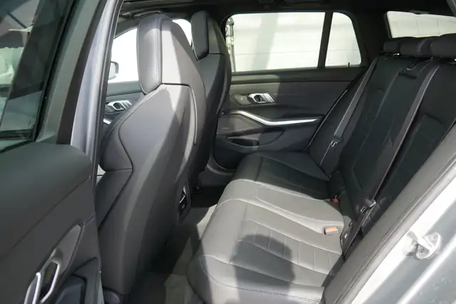 BMW 340 M340i xDrive *M-Paket Pro/AHK/Pano/Memorysitz/DA-Prof./360°/H&K Sound/M-Sitze* Ansicht 6