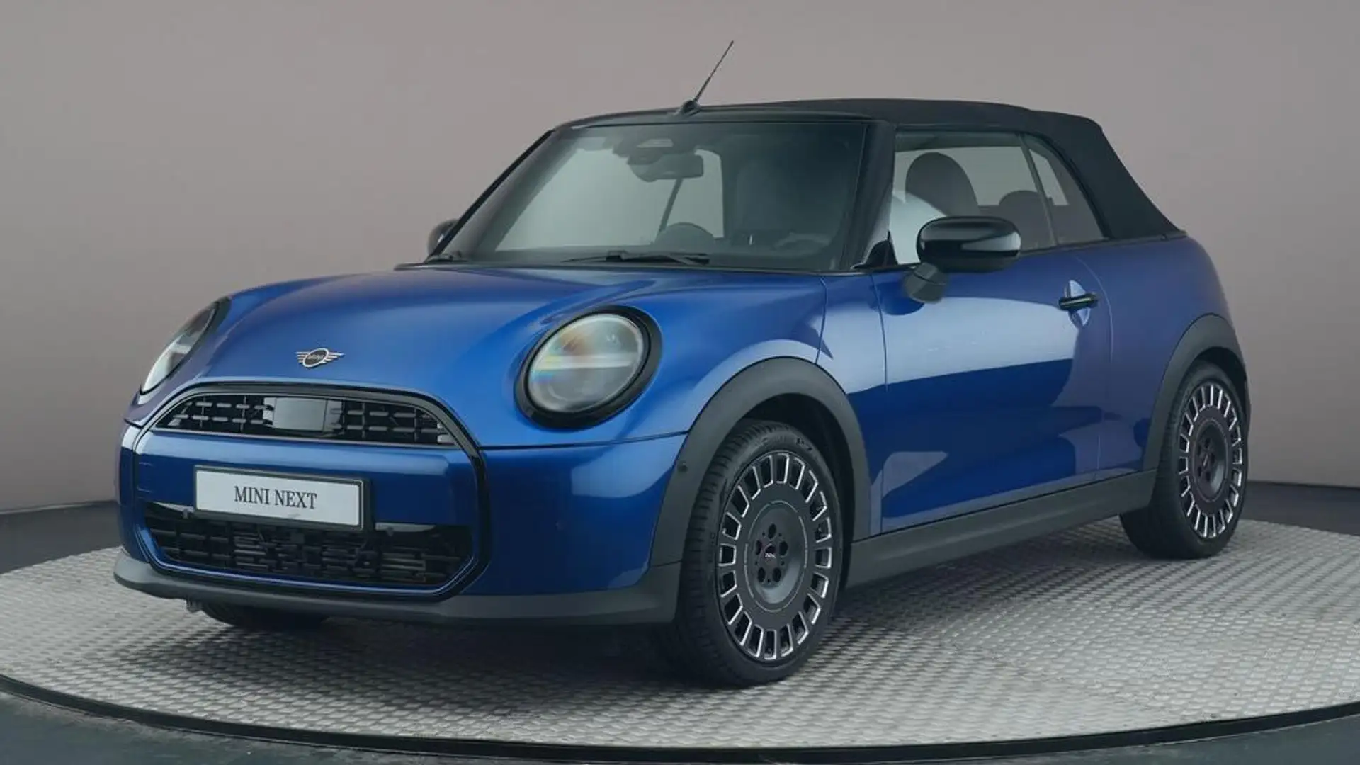 MINI Cooper Cabrio Classic Blauw - 1