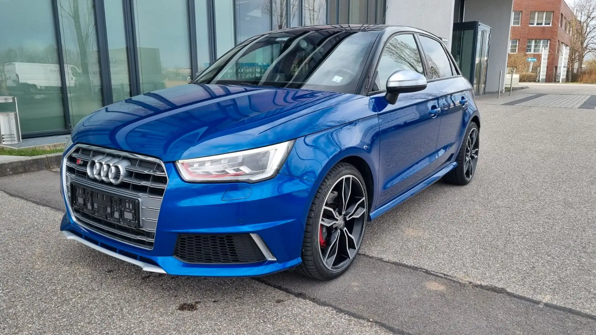 Audi S1 Sportback 2.0TFSI Quattro Optik-Paket BOSE Kék - 1