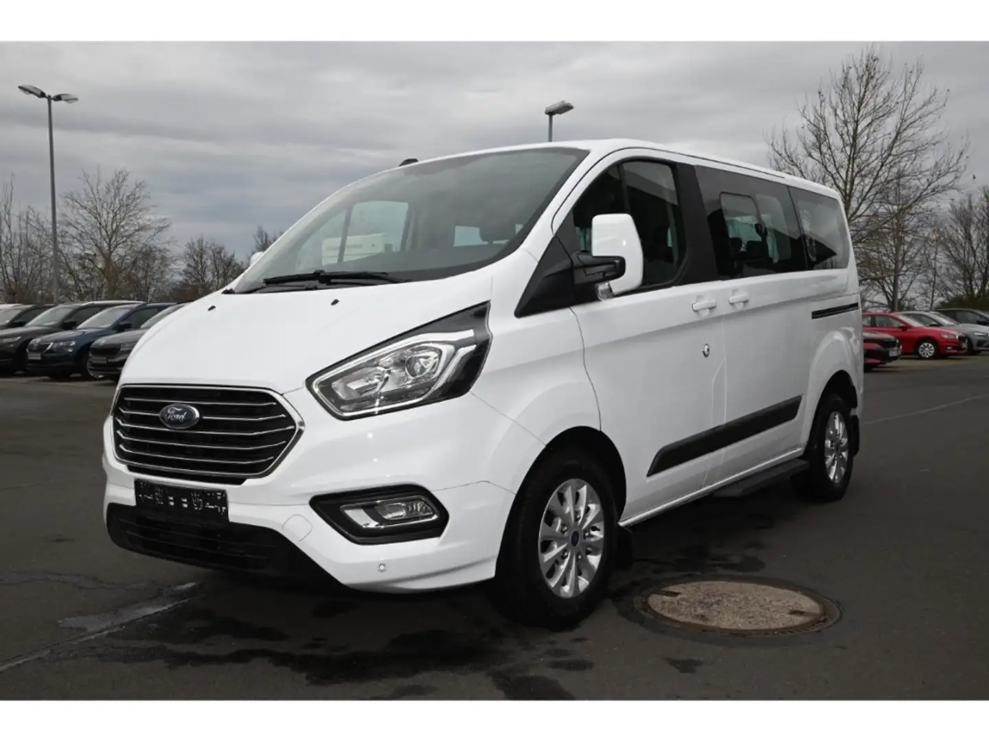 Ford Tourneo Custom 2.0TDCi // 8 Sitze // AHK // LED // SHz Blanc - 1