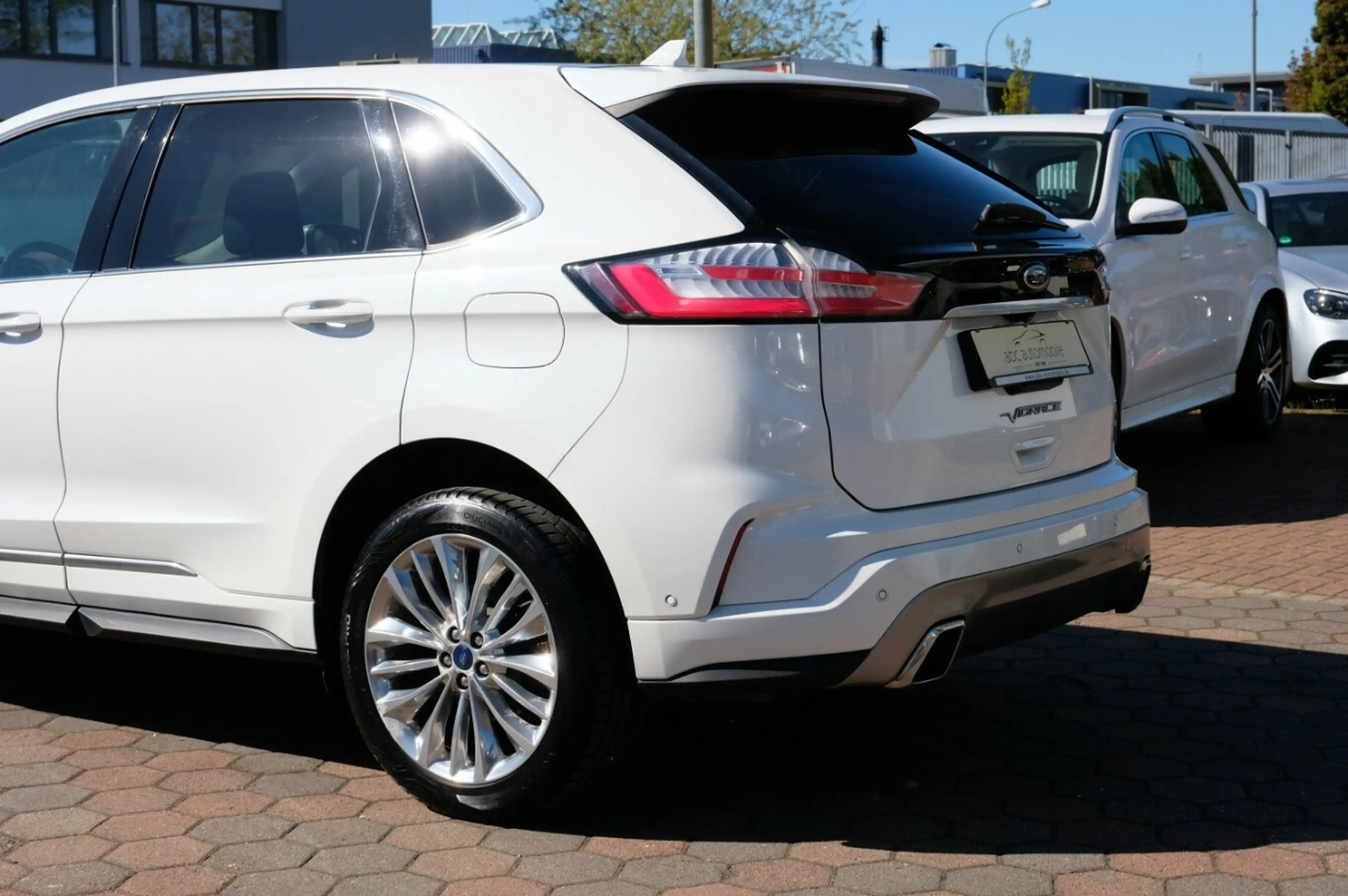 Ford Edge Vignale 4x4 Pano Standheizung — photo 6