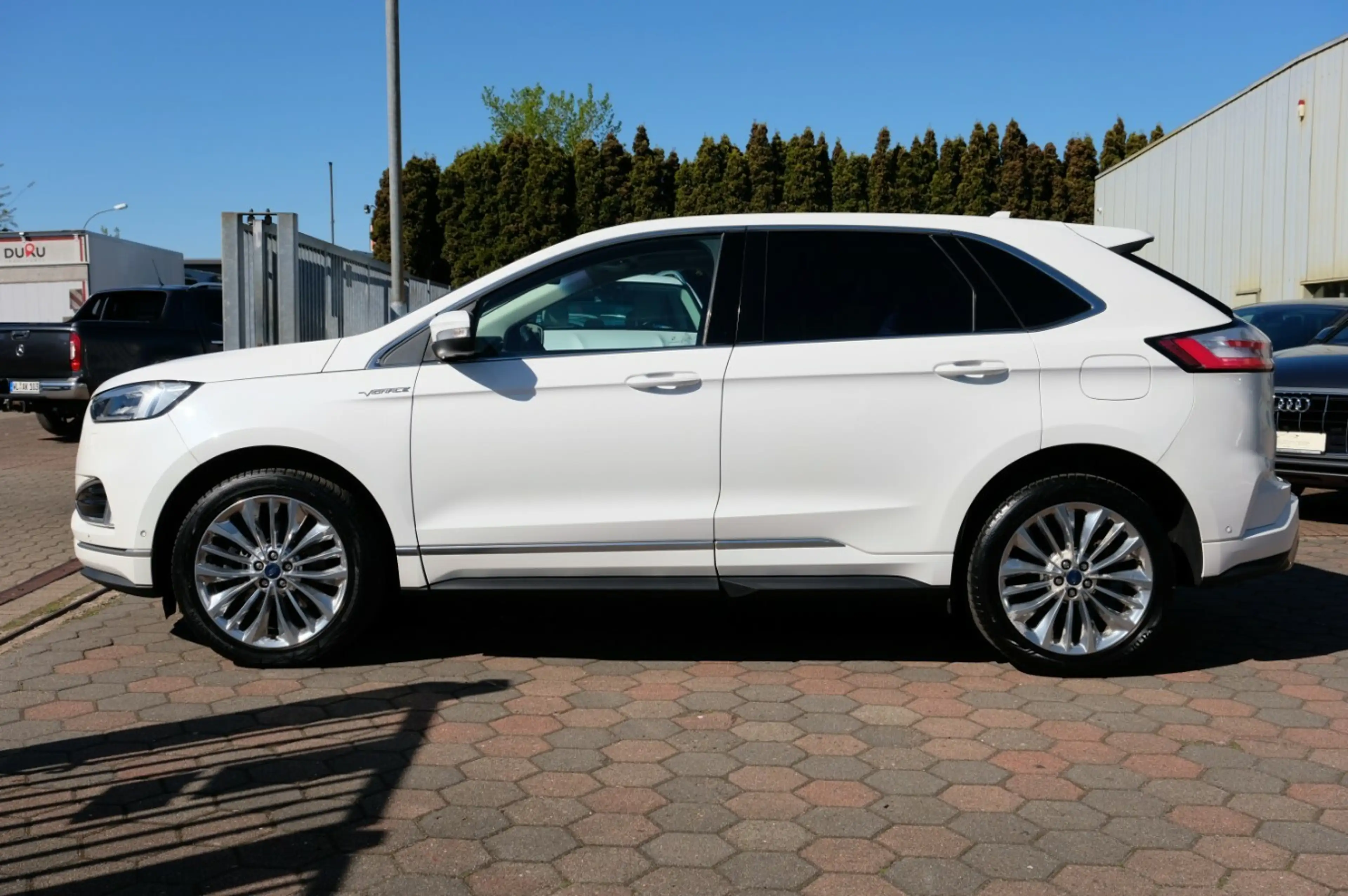 Ford Edge Vignale 4x4 Pano Standheizung — photo 7