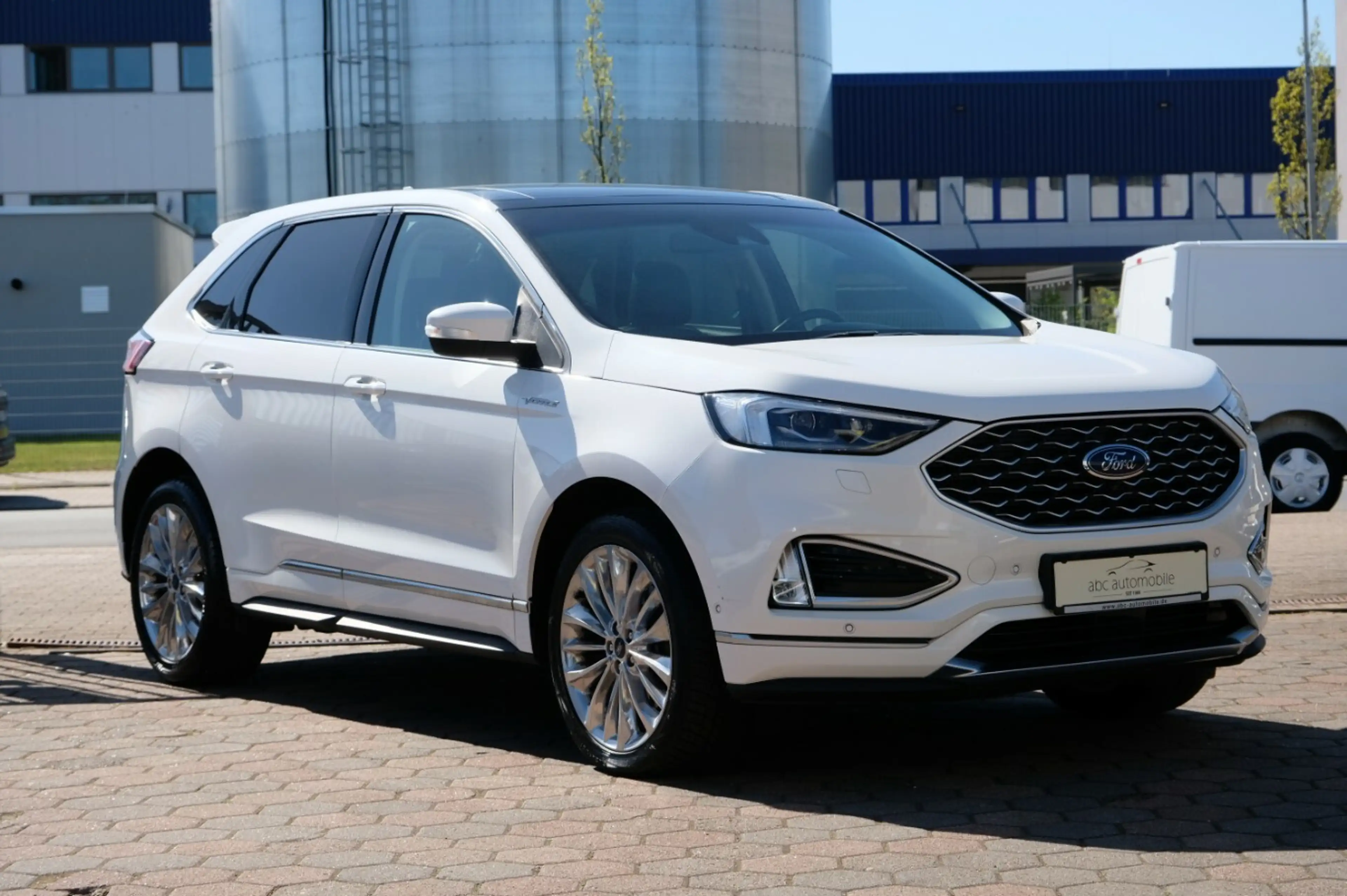 Ford Edge Vignale 4x4 Pano Standheizung — photo 3