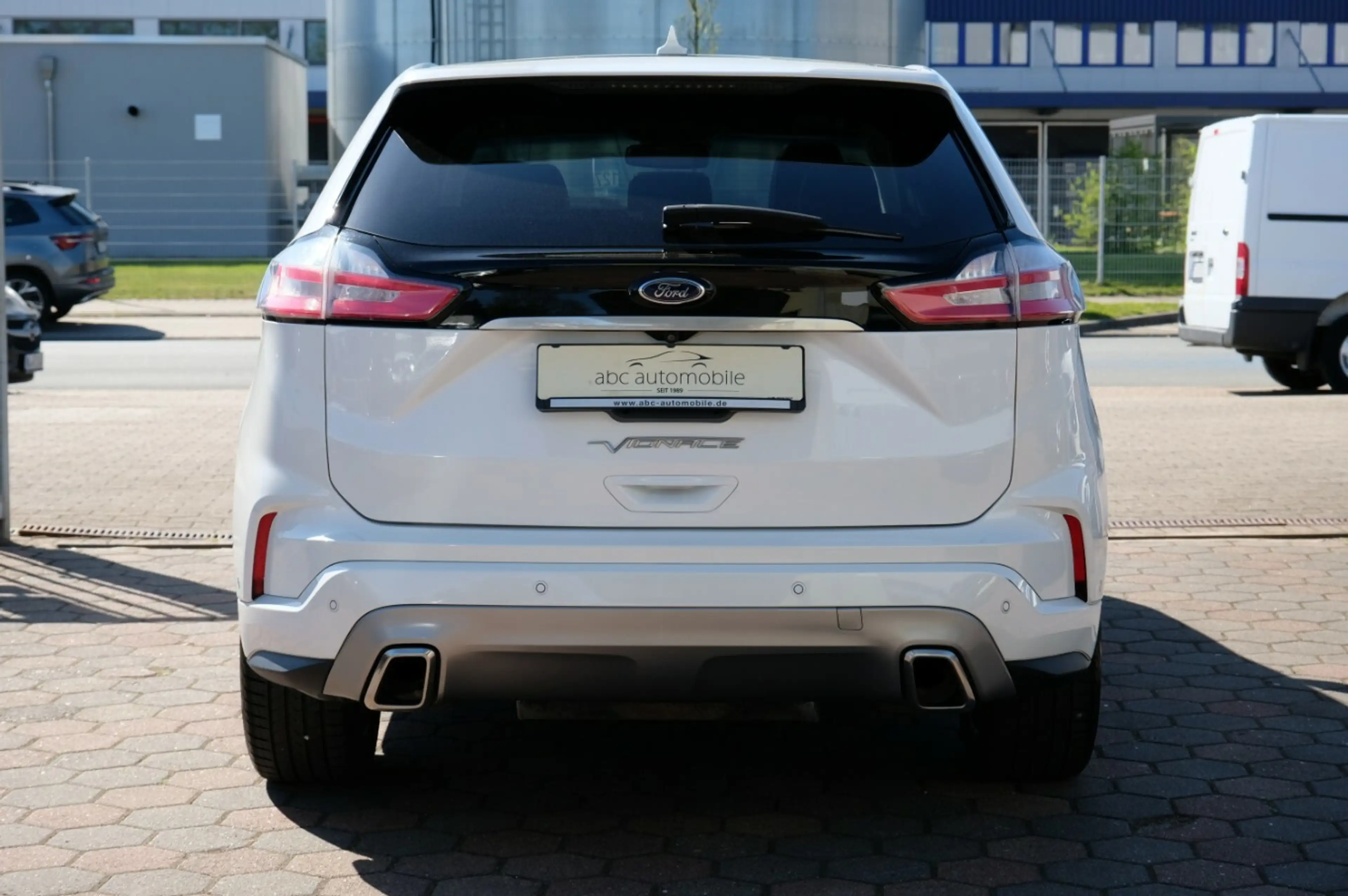 Ford Edge Vignale 4x4 Pano Standheizung — photo 5