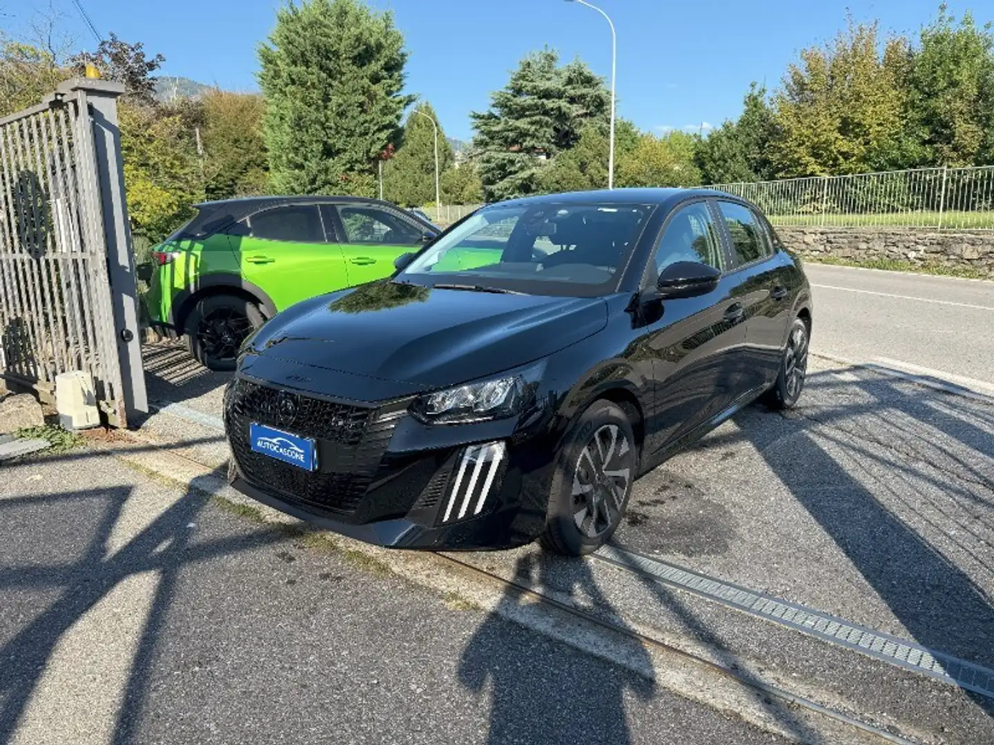 Peugeot 208 208 PureTech 75 Stop&Start 5 porte Style Grigio - 2