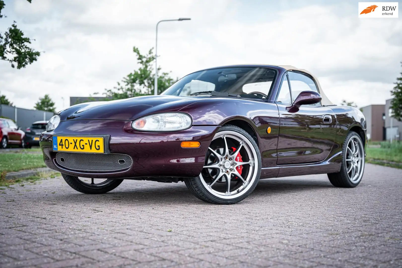 Mazda MX-5 1.6i Rojo - 1