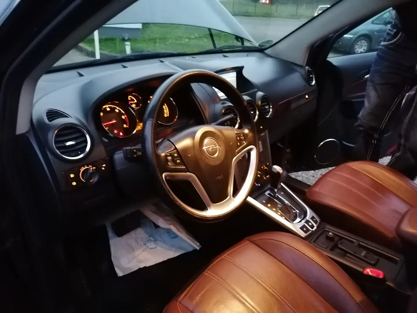 Opel Antara Antara 2.2 CDTI 4x4 Aut. Schwarz - 1