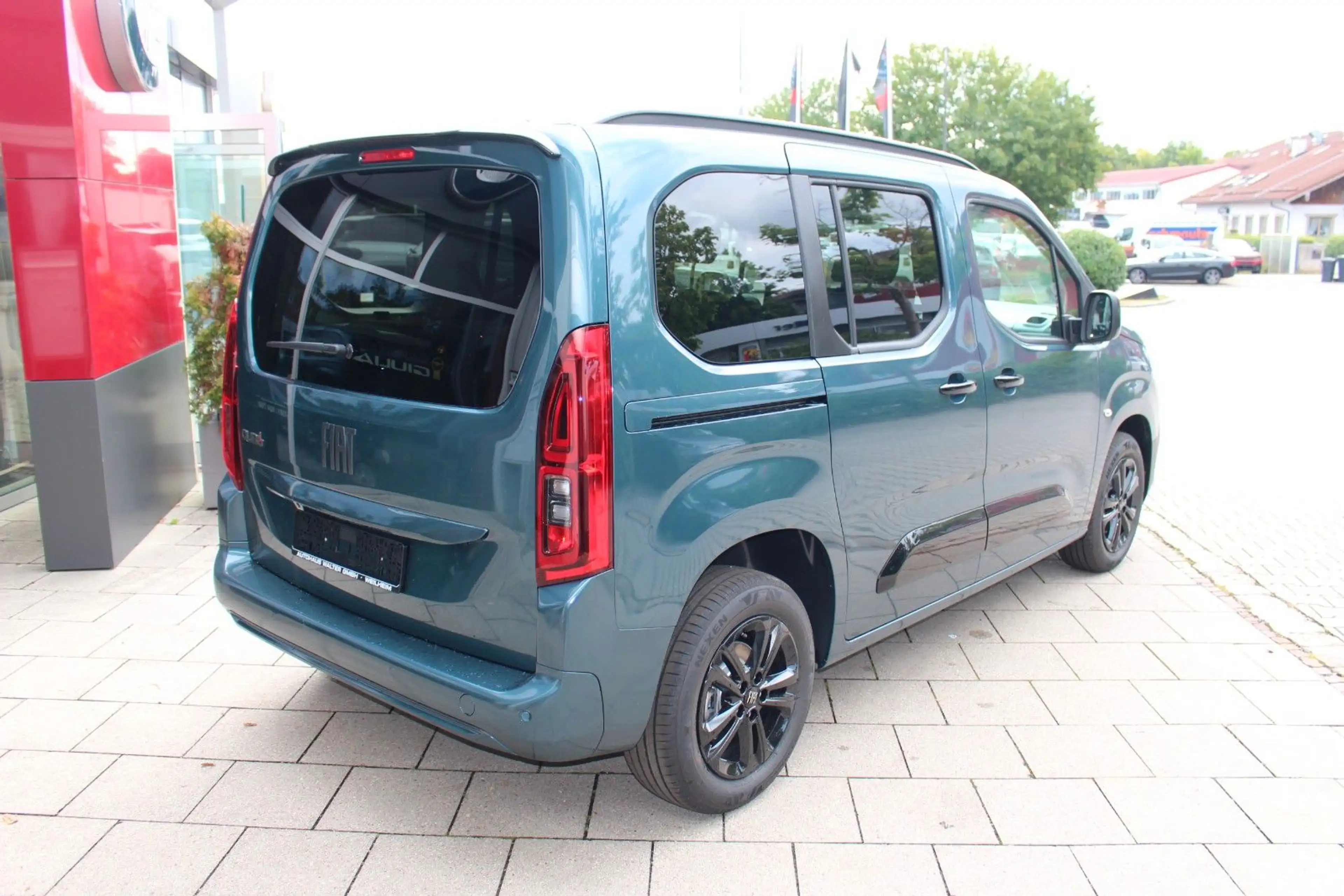 Fiat Qubo L 5-Sitzer L1 1.5 Diesel 96 kW Icon — photo 7