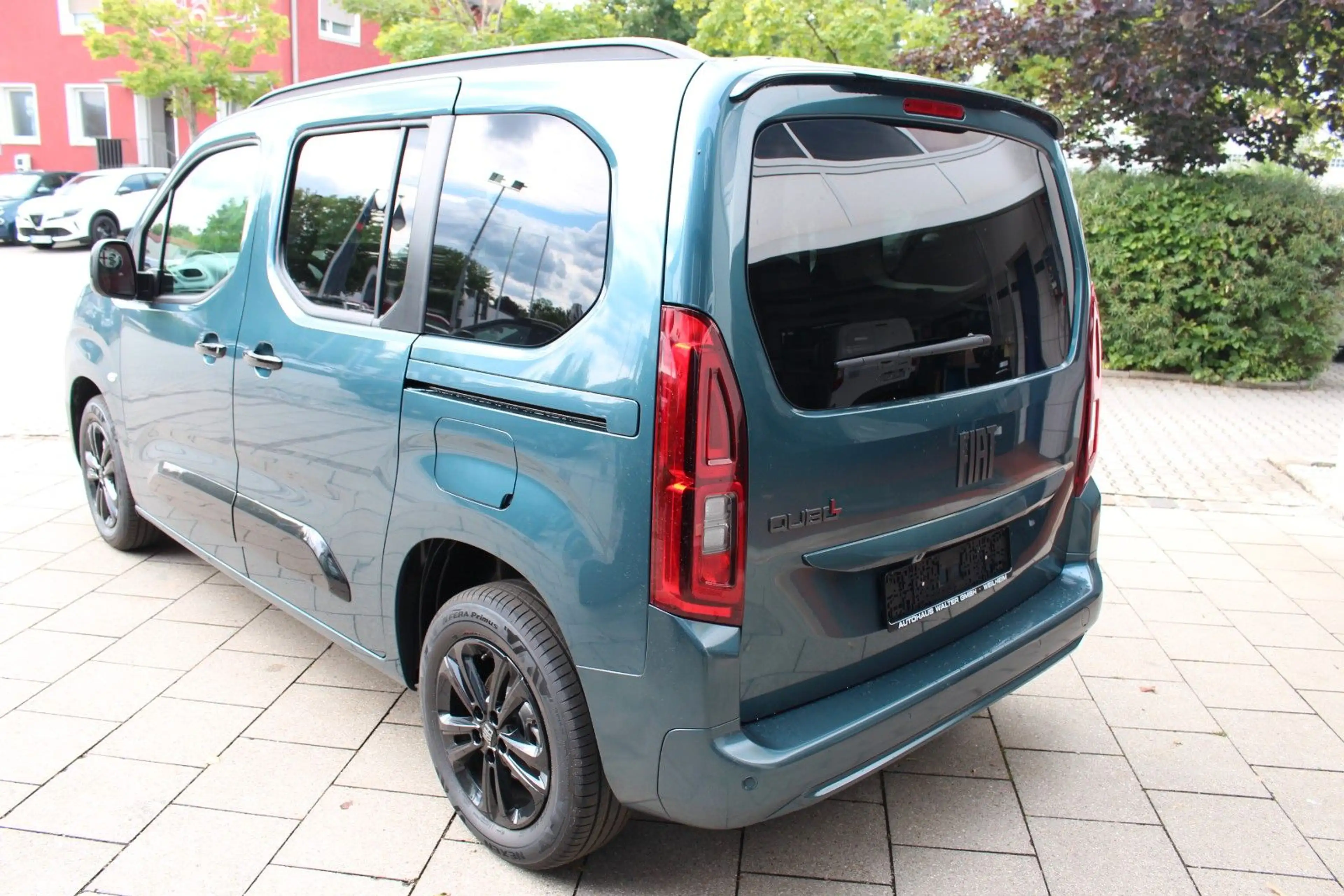 Fiat Qubo L 5-Sitzer L1 1.5 Diesel 96 kW Icon — photo 8