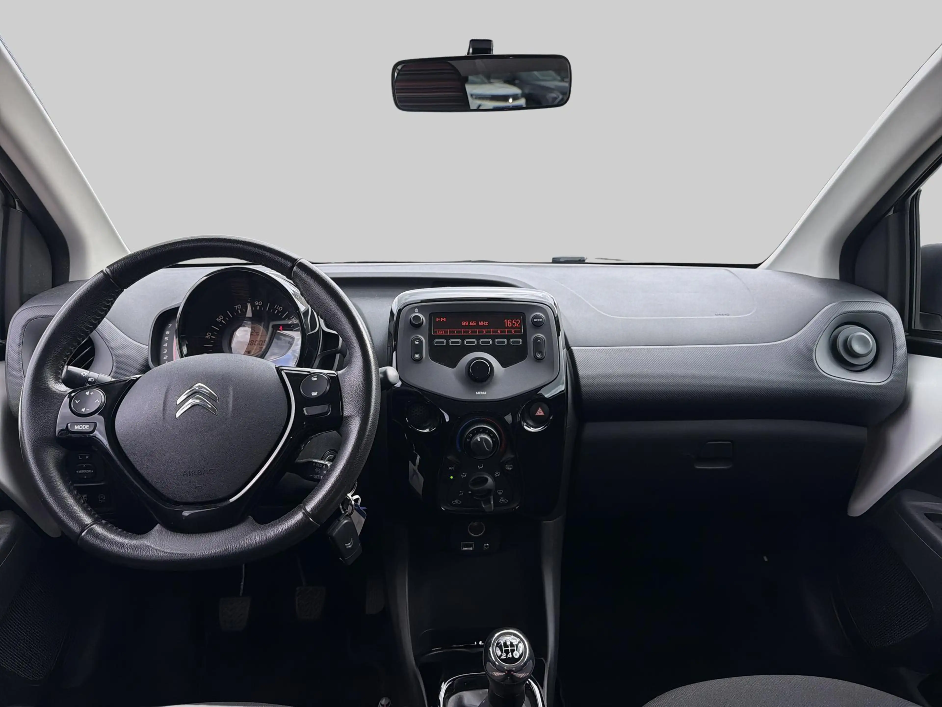 Citroen C1 1.0 VTi Feel — photo 11