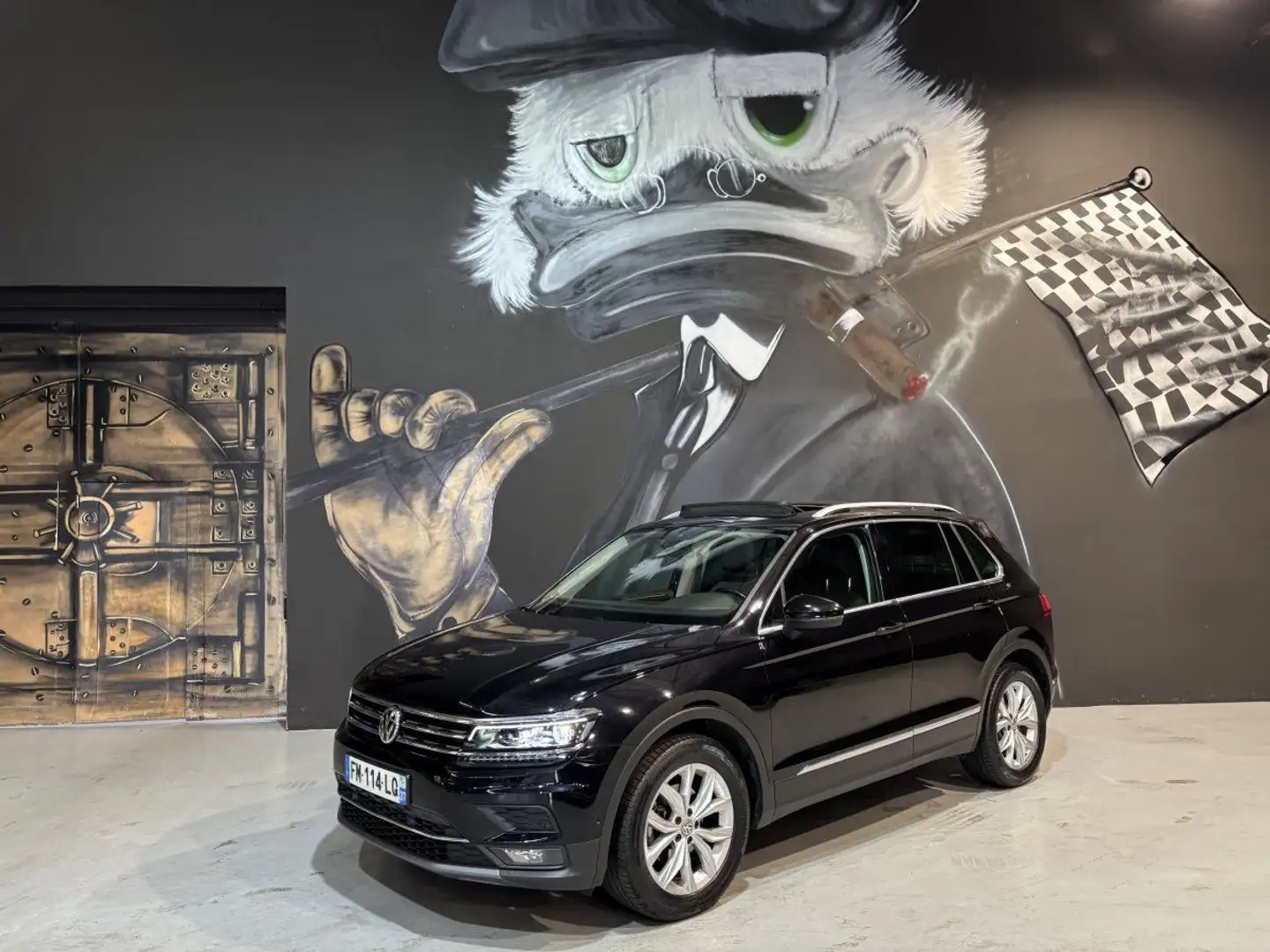 Volkswagen Tiguan (2) 2.0 TDI 150 BMV6 Carat Zwart - 1