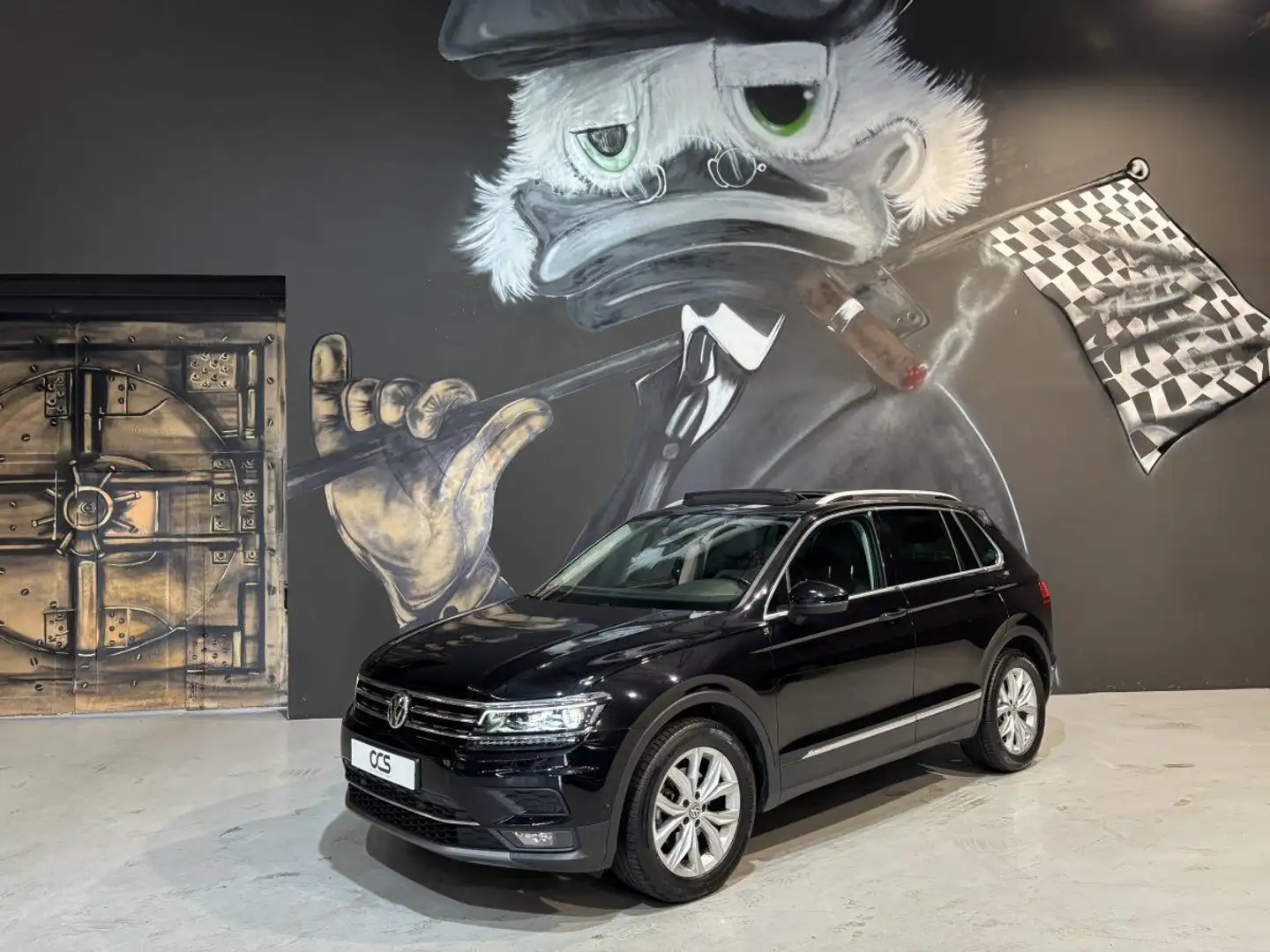 Volkswagen Tiguan (2) 2.0 TDI 150 BMV6 Carat Zwart - 2