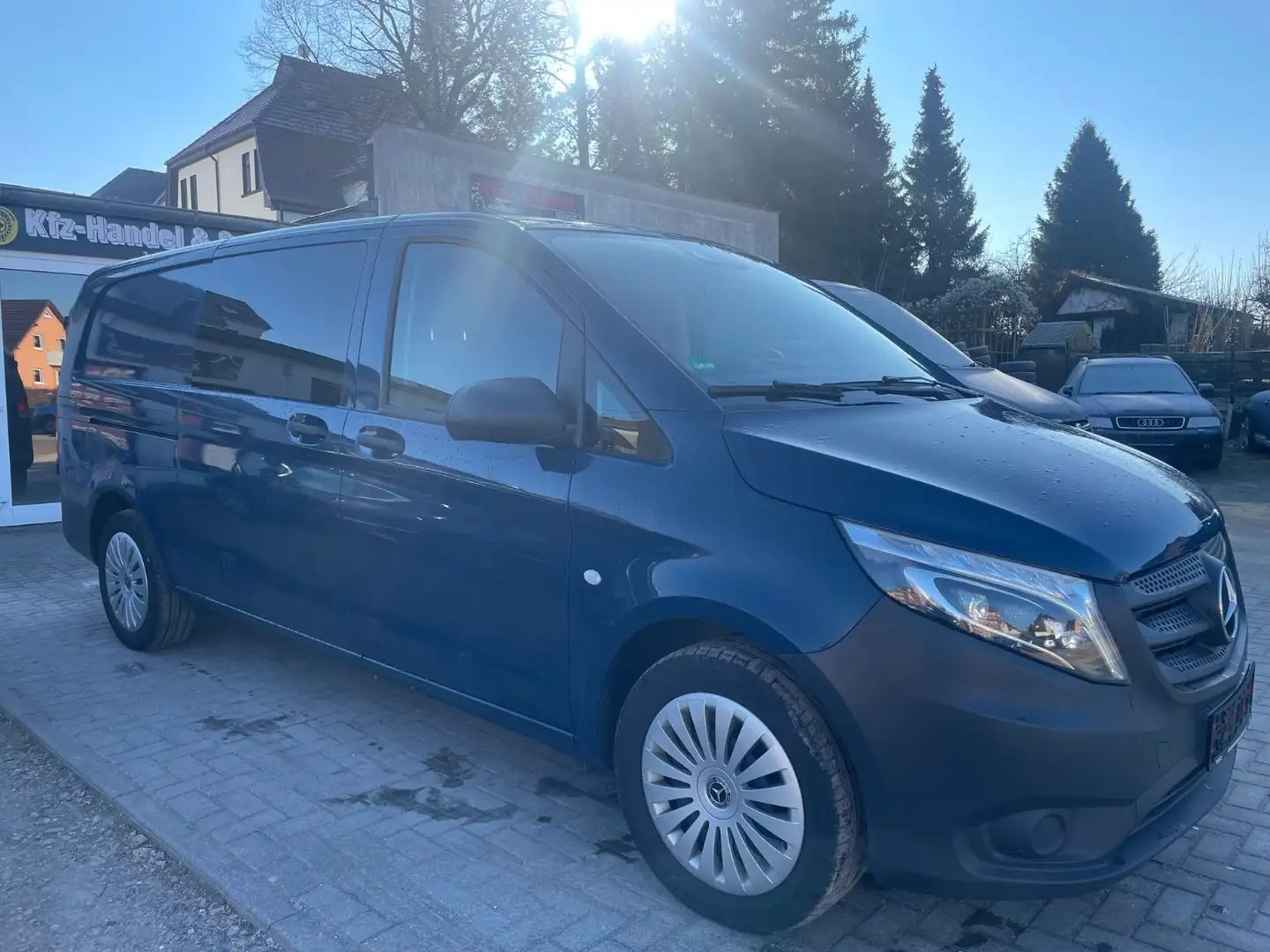 Mercedes-Benz Vito Mixto 116 CDI, extralang,Navi,LED,Kamera... Bleu - 1
