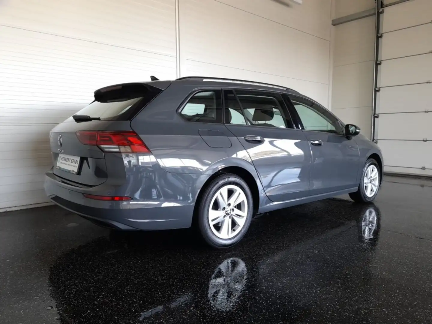 Volkswagen Golf VIII Variant LIFE 2,0 TDI DSG *VIRTUELL PRO / LED / NAVI / AHV / ACC / TRAVEL ASSIST* Grau - 2