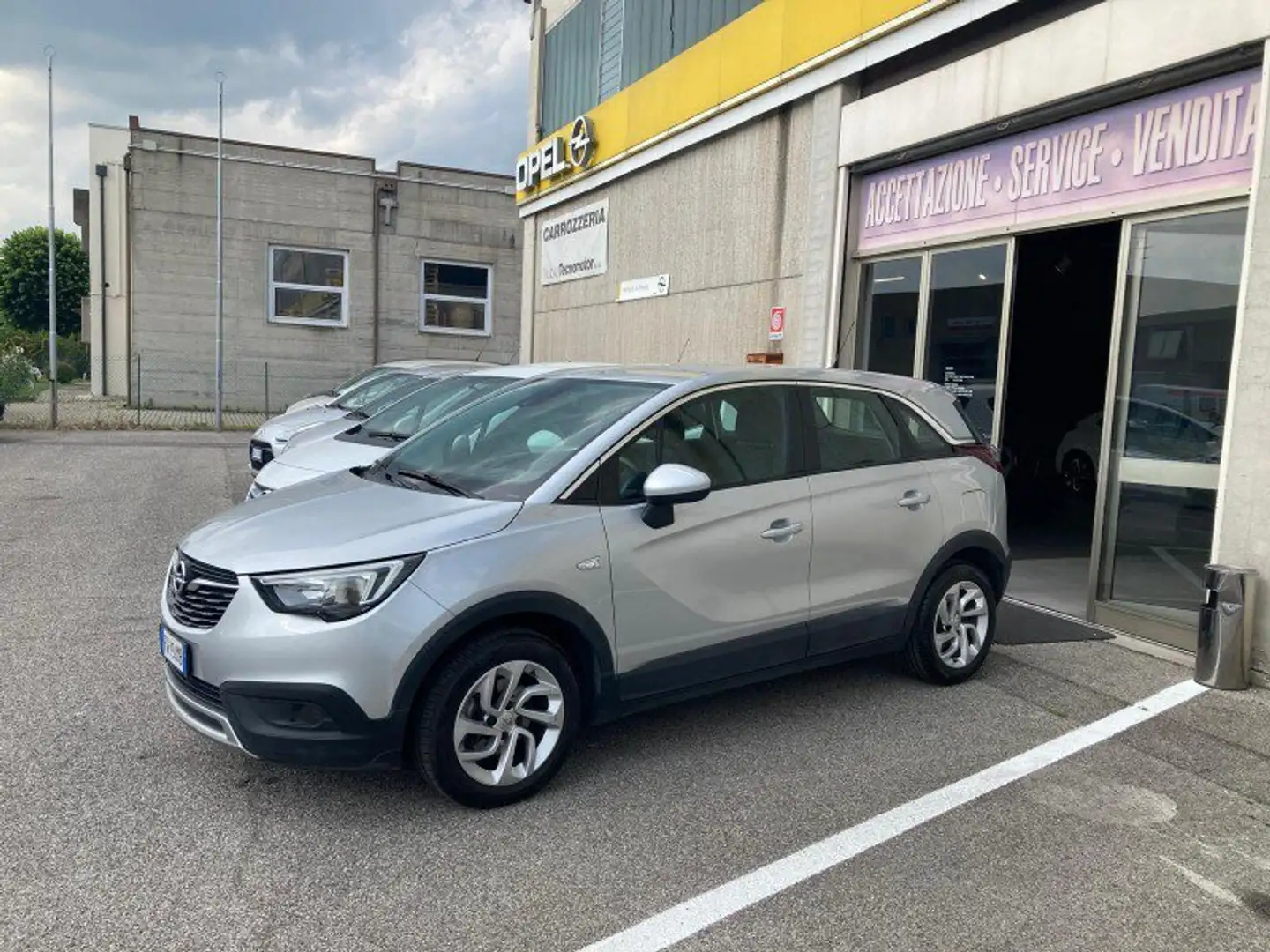Opel Crossland Crossland X 1.5 ECOTEC D 120 CV Start&Stop aut. I Argento - 1