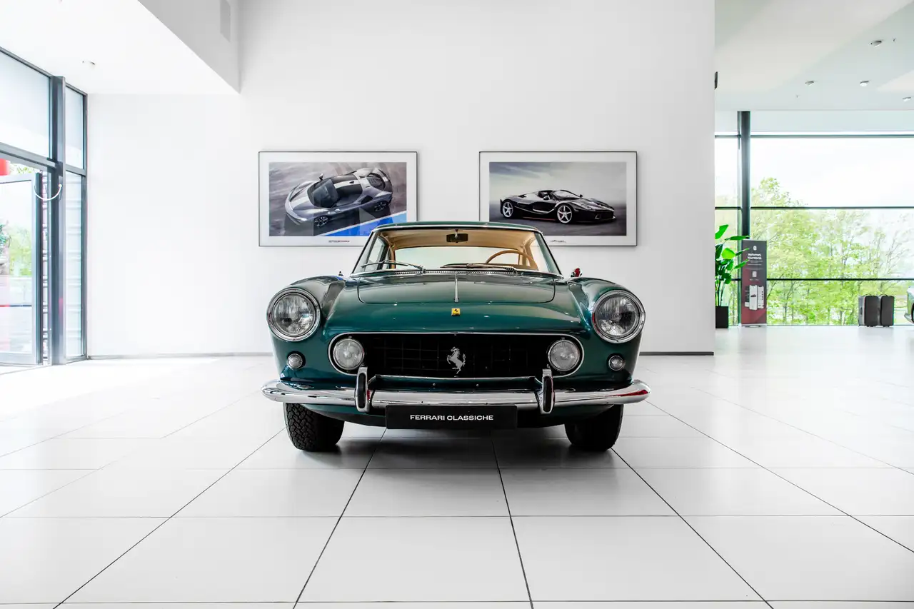 Ferrari 250 GT 2+2 ~Ferrari Munsterhuis~, foto 10