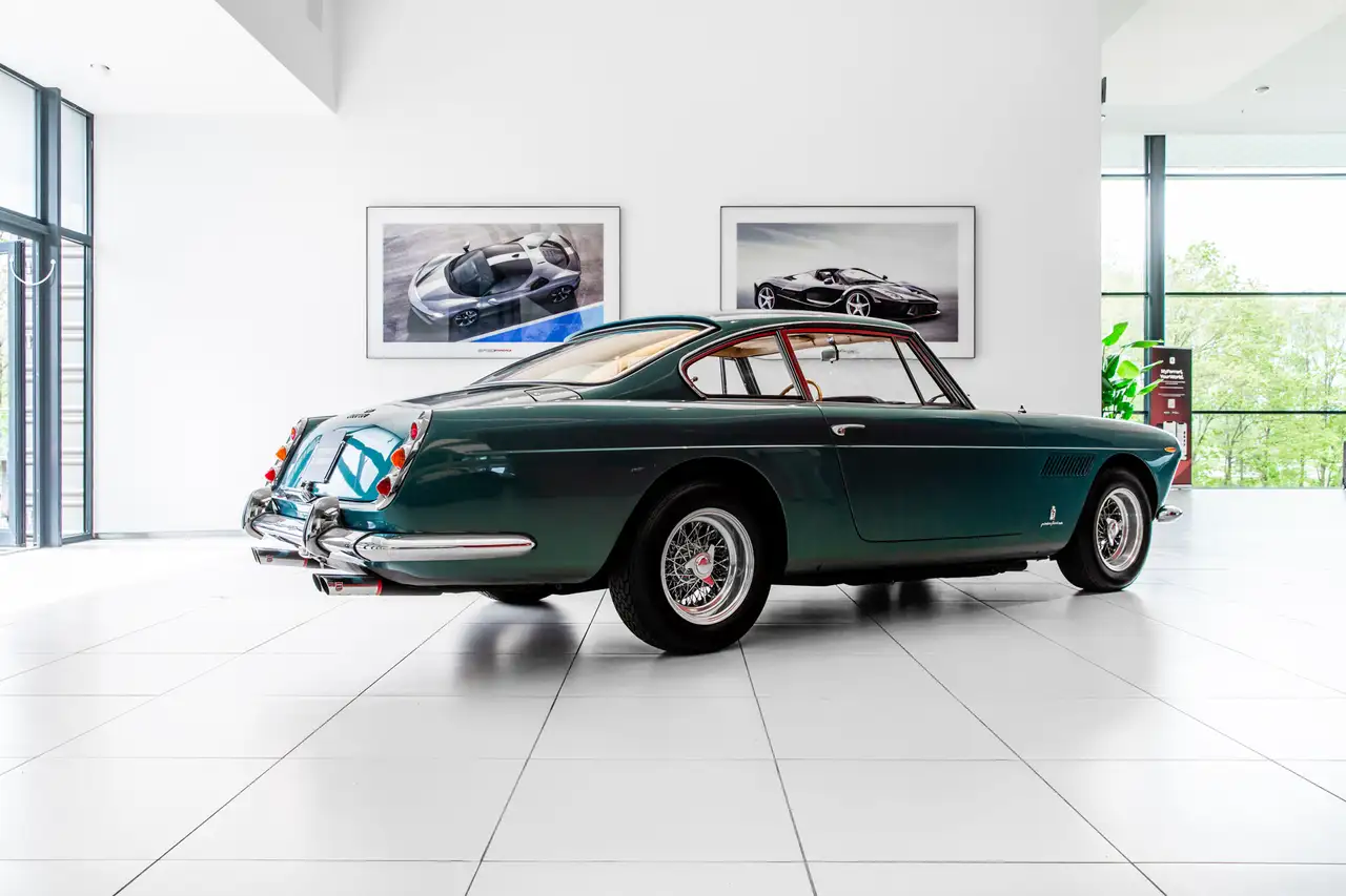 Ferrari 250 GT 2+2 ~Ferrari Munsterhuis~, foto 4