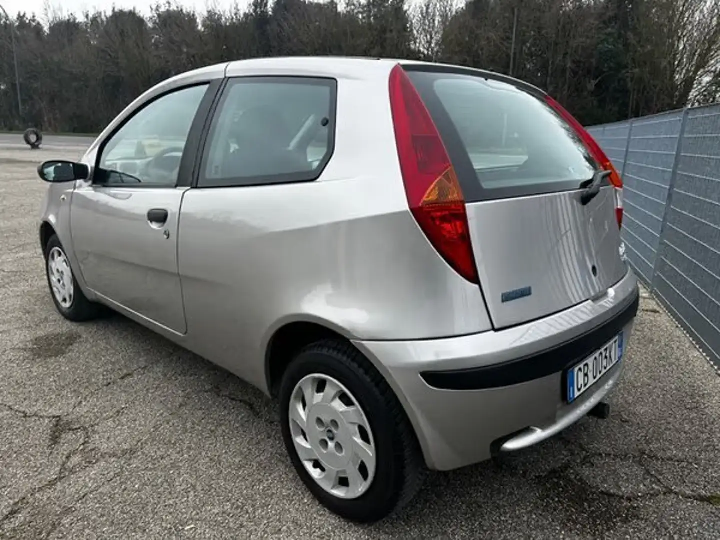 Fiat Punto Punto 3p 1.1 Sole 55cv Argento - 1
