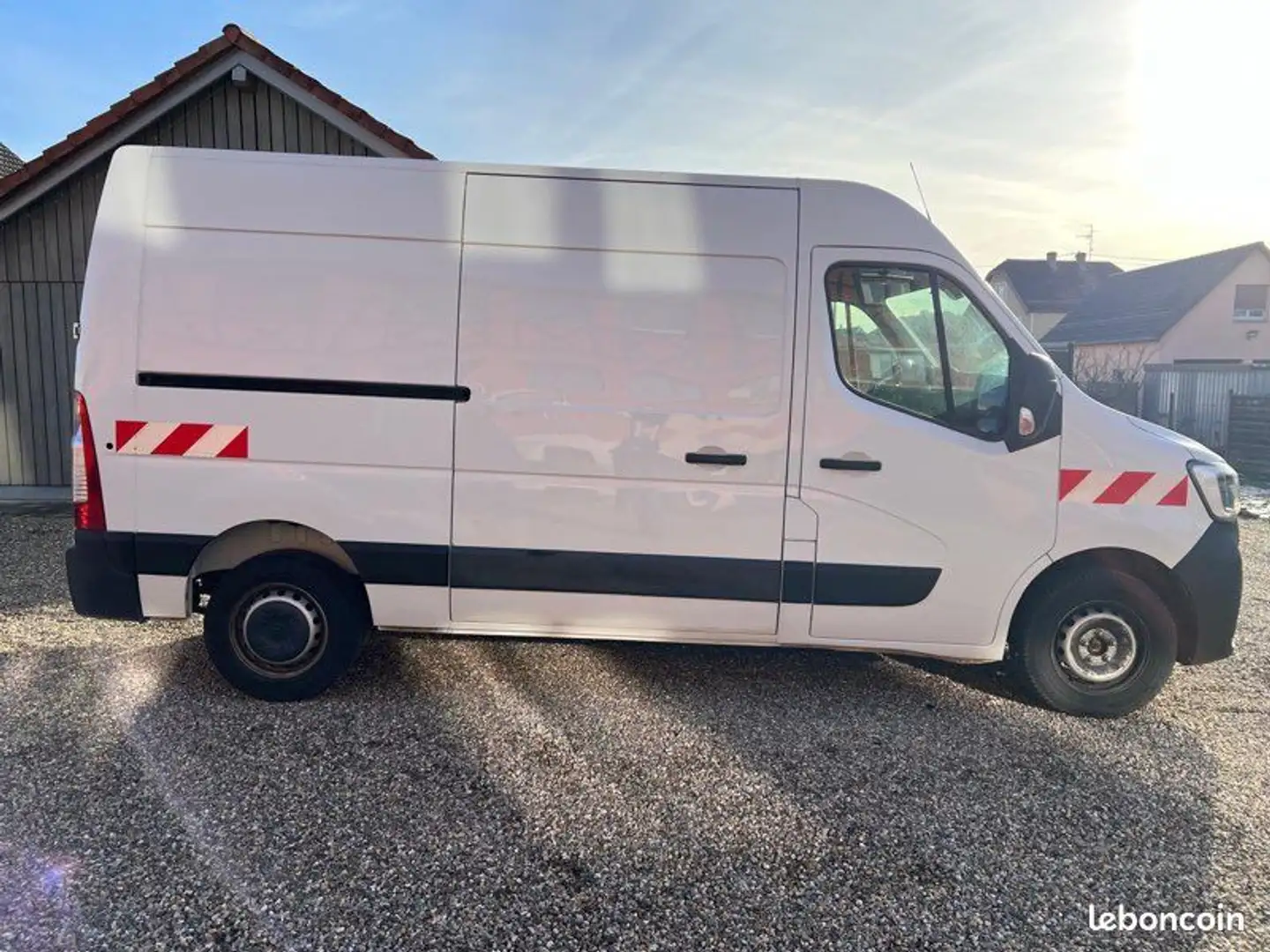 Renault Master 13 325 HT 135ch L2H2 Attelage Wit - 2
