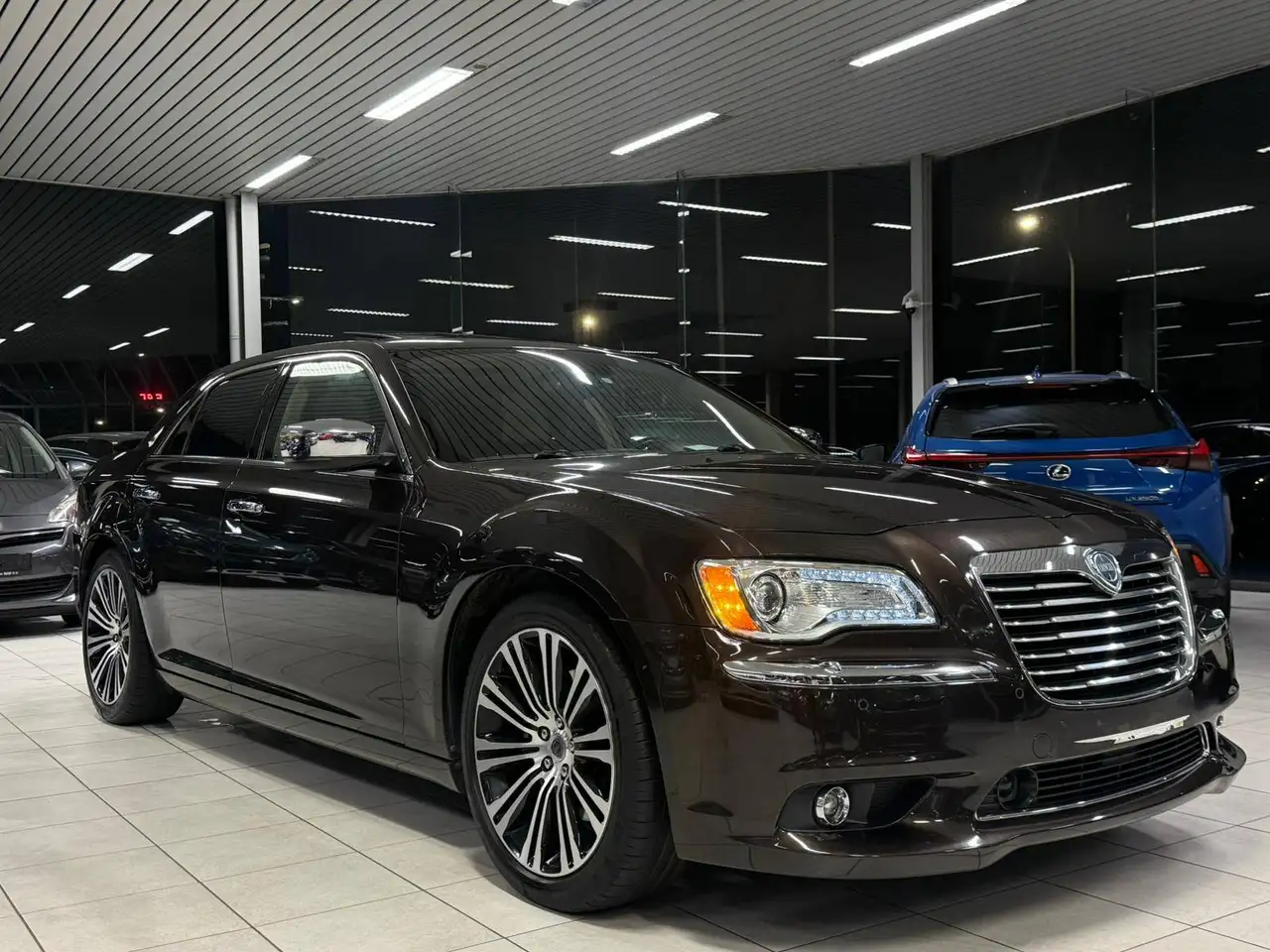LANCIA THEMA 3.0D  V6 239 ch BVA - CAMÉRA D'AIDE AU STATIONNEMENT - TOIT OUVRANT - TOIT PANORAMIQUE