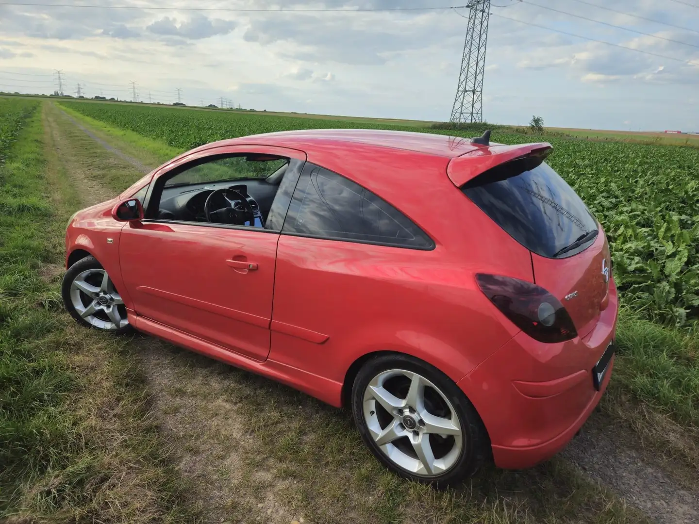 Opel Corsa Corsa 1.6 Turbo GSi Rot - 2