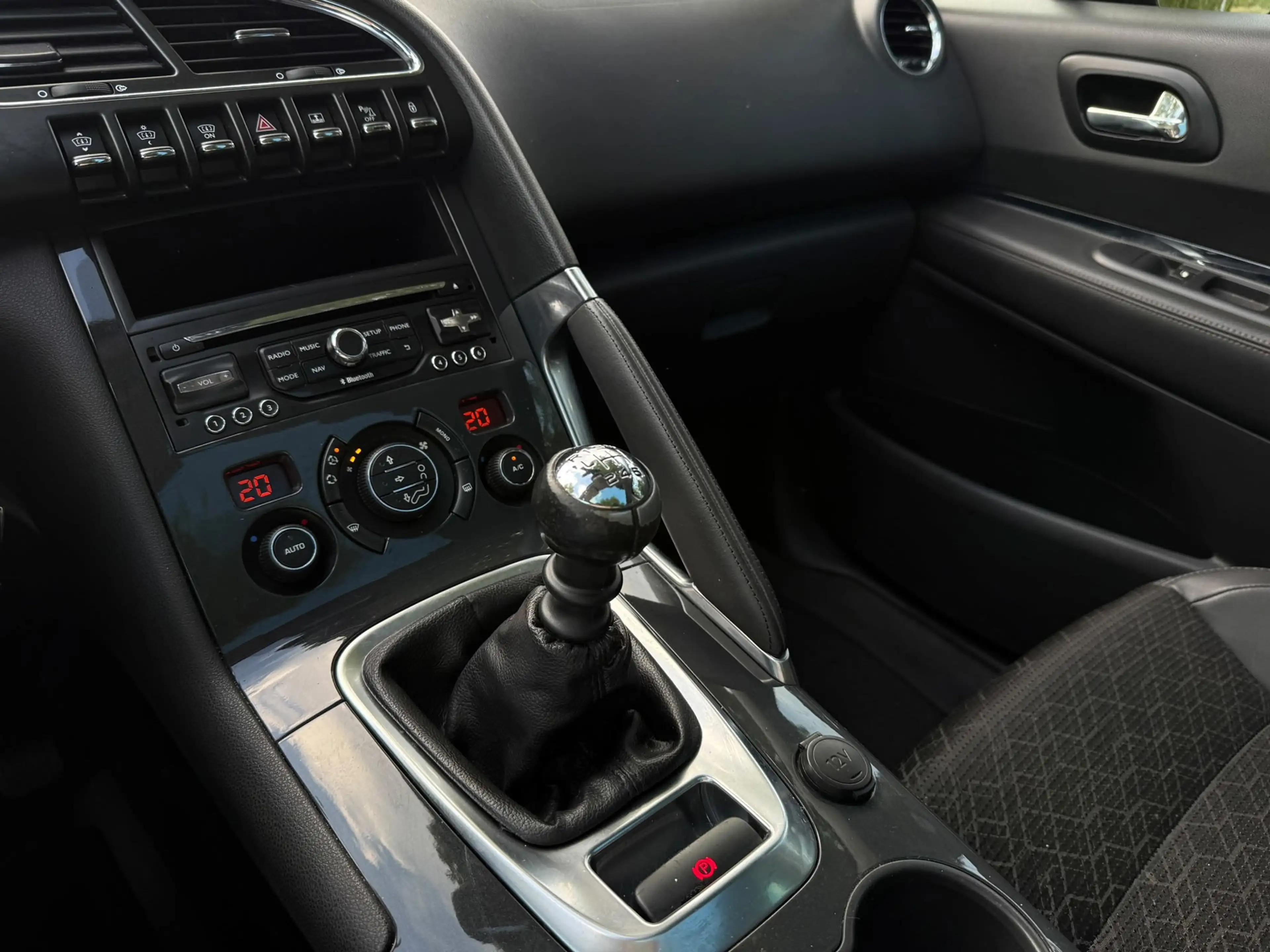 Peugeot 3008 1.2 PureTech Allure Head Up, Camera, Trekhaak. — photo 15